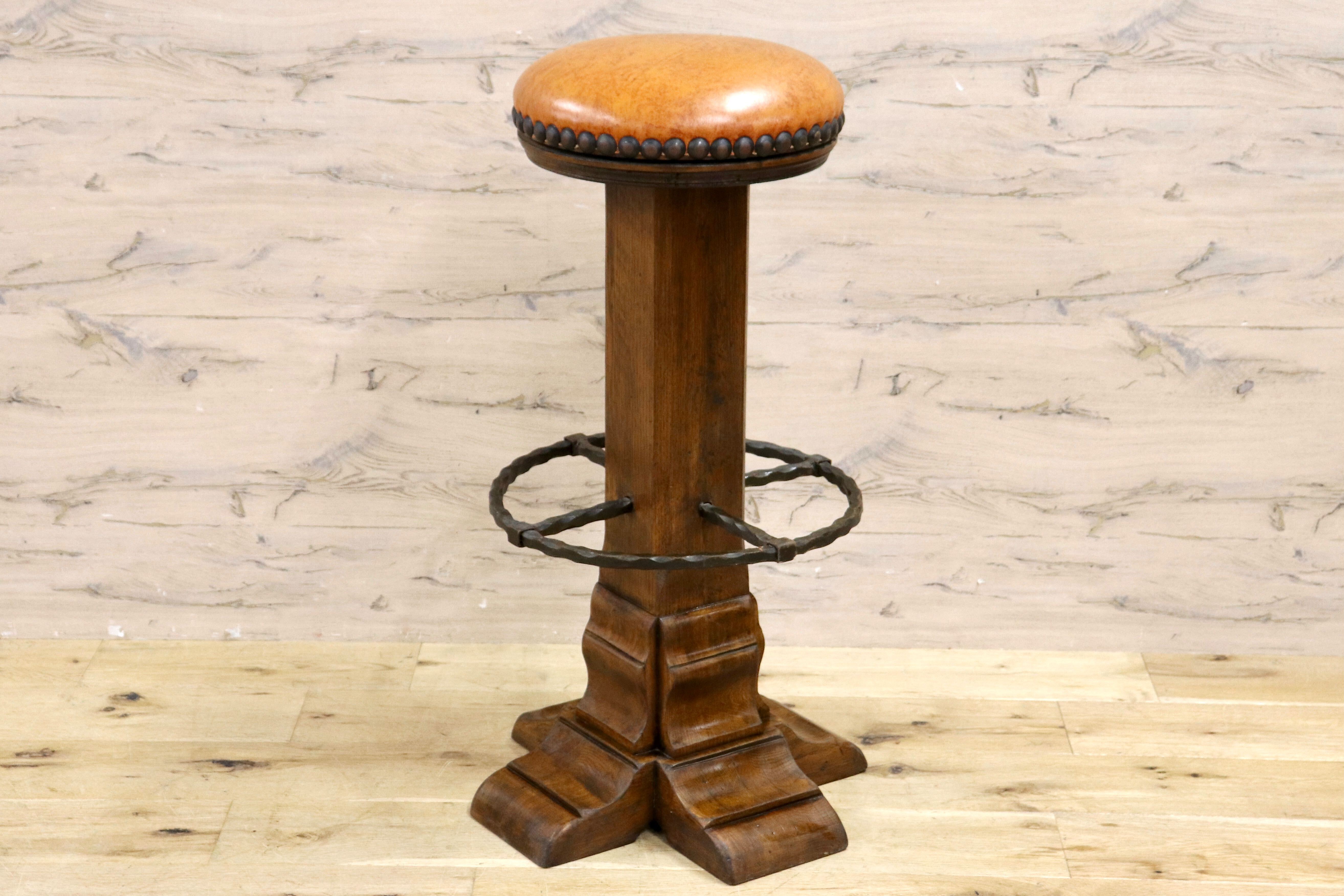 GMIK7B○スペイン製 カスティリアンスタイル バースツール ハイチェア カウンター 回転式 椅子 オーク 本革 アンティーク ヴィンテージ