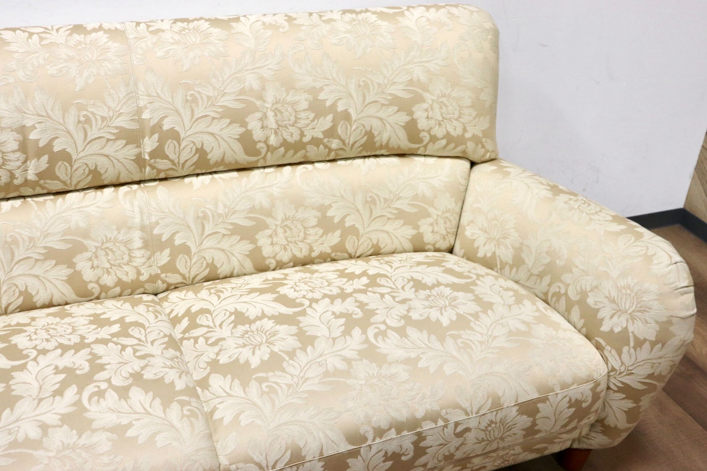 GMGS256○モリシゲ / MORISHIGE 2.5人掛けソファ ラブソファ 長椅子 アームソファ ファブリック 花柄 IDC大塚家具 応接 高級 大正モダン