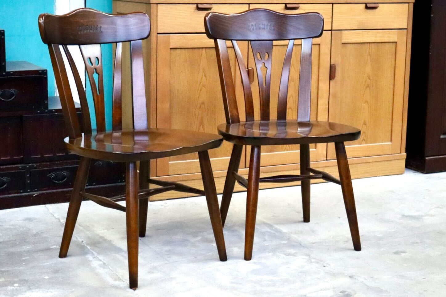 GMIS382B○karimoku / カリモク コロニアル ダイニングチェア アームレスチェア 椅子 2脚セット 木製 無垢材 国産家具 クラシック