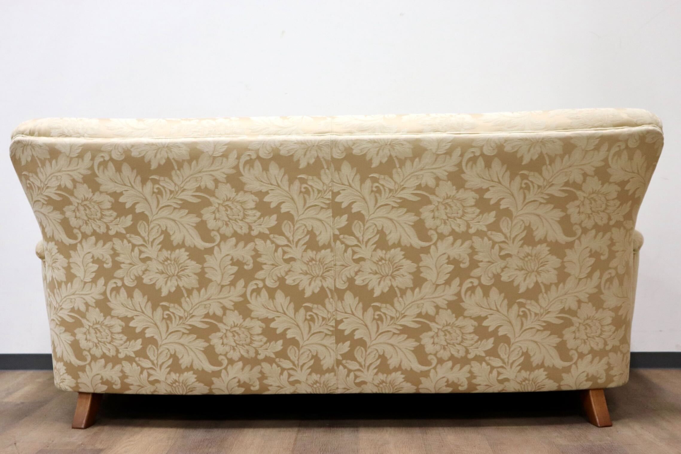 GMGS256○モリシゲ / MORISHIGE 2.5人掛けソファ ラブソファ 長椅子 アームソファ ファブリック 花柄 IDC大塚家具 応接 高級 大正モダン