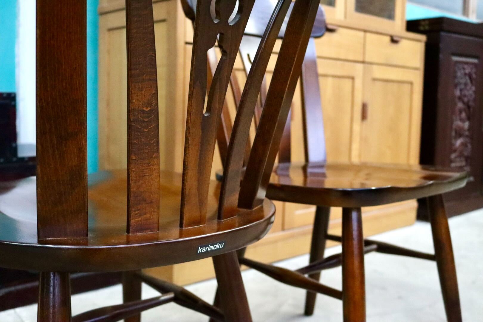 GMIS382B○karimoku / カリモク コロニアル ダイニングチェア アームレスチェア 椅子 2脚セット 木製 無垢材 国産家具 クラシック