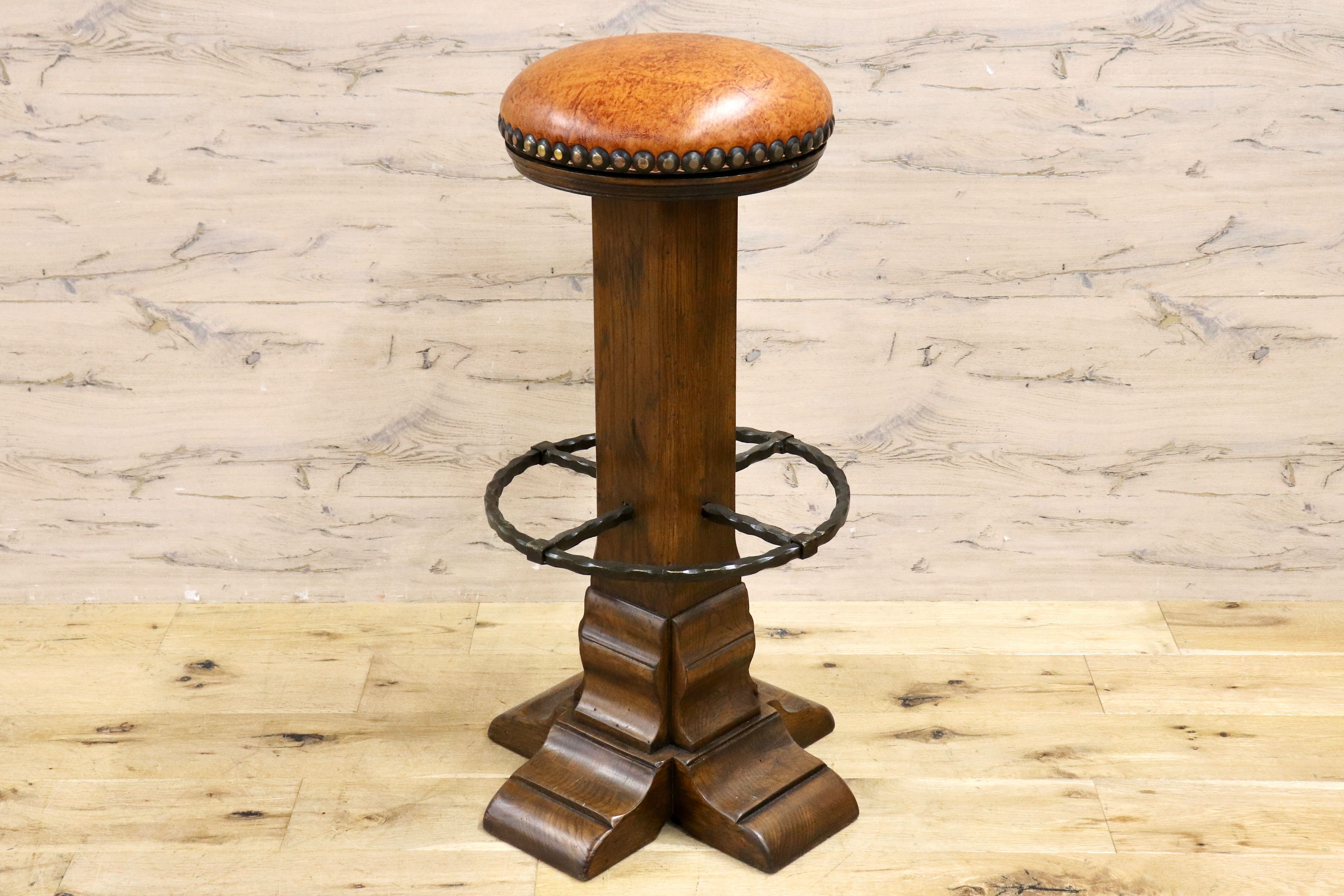 GMIK7C○スペイン製 カスティリアンスタイル バースツール ハイチェア カウンター 回転式 椅子 オーク 本革 アンティーク ヴィンテージ