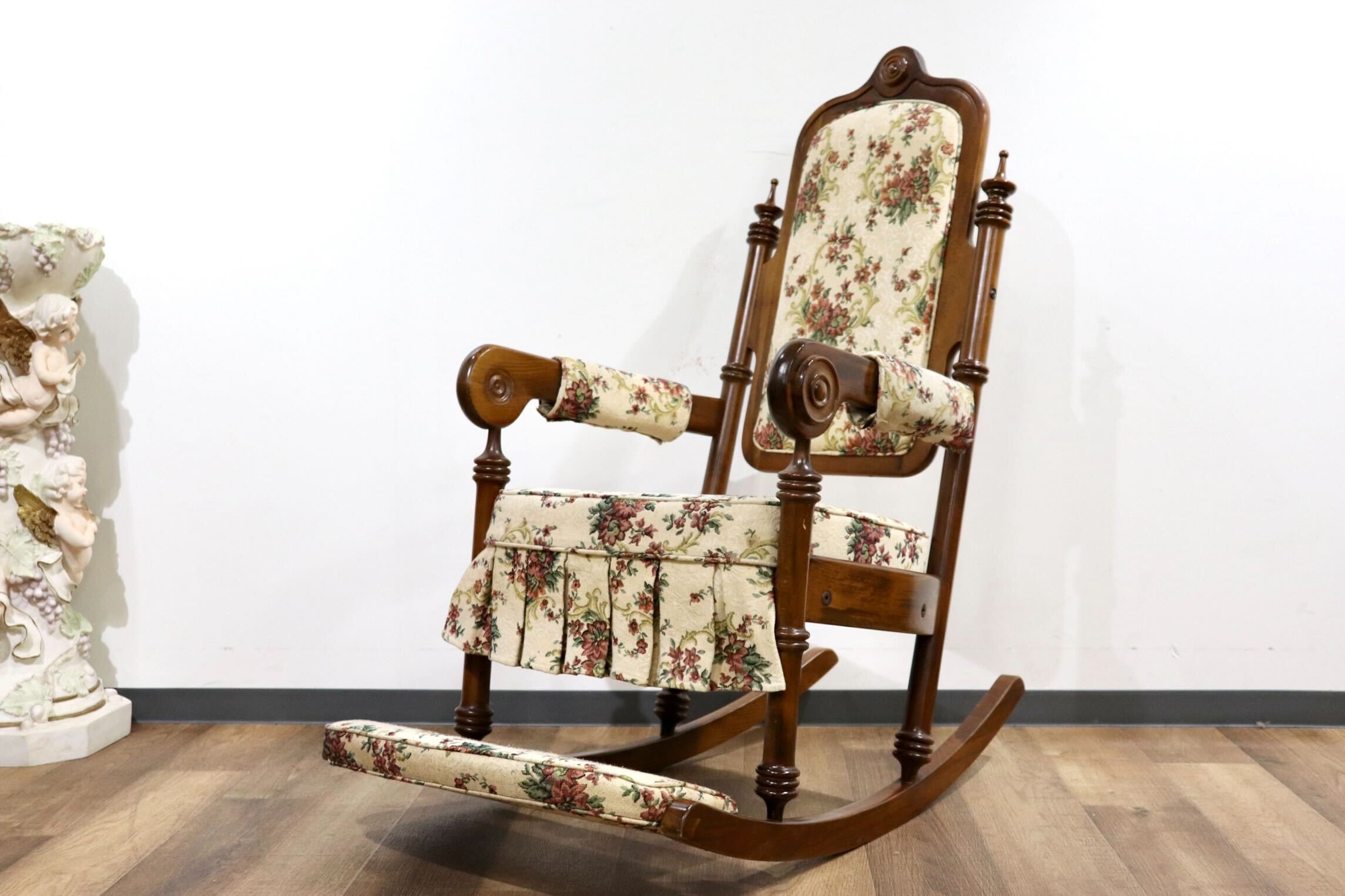 GMHN239○Dainichi 西洋 アンティーク調 ロッキングチェア 揺り椅子 フットレスト ファブリック 花柄 レトロ カントリー ノスタルジック