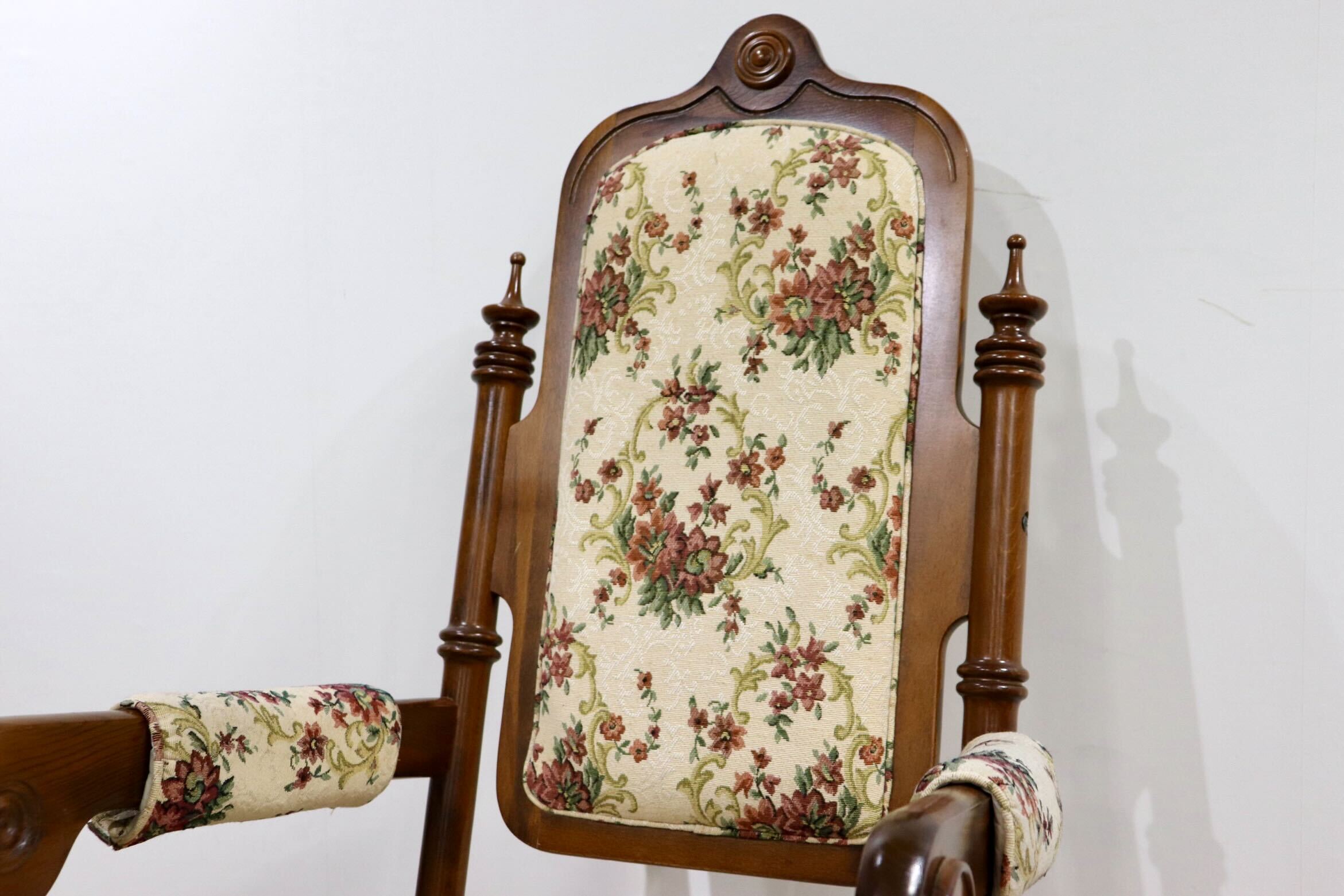 GMHN239○Dainichi 西洋 アンティーク調 ロッキングチェア 揺り椅子 フットレスト ファブリック 花柄 レトロ カントリー ノスタルジック