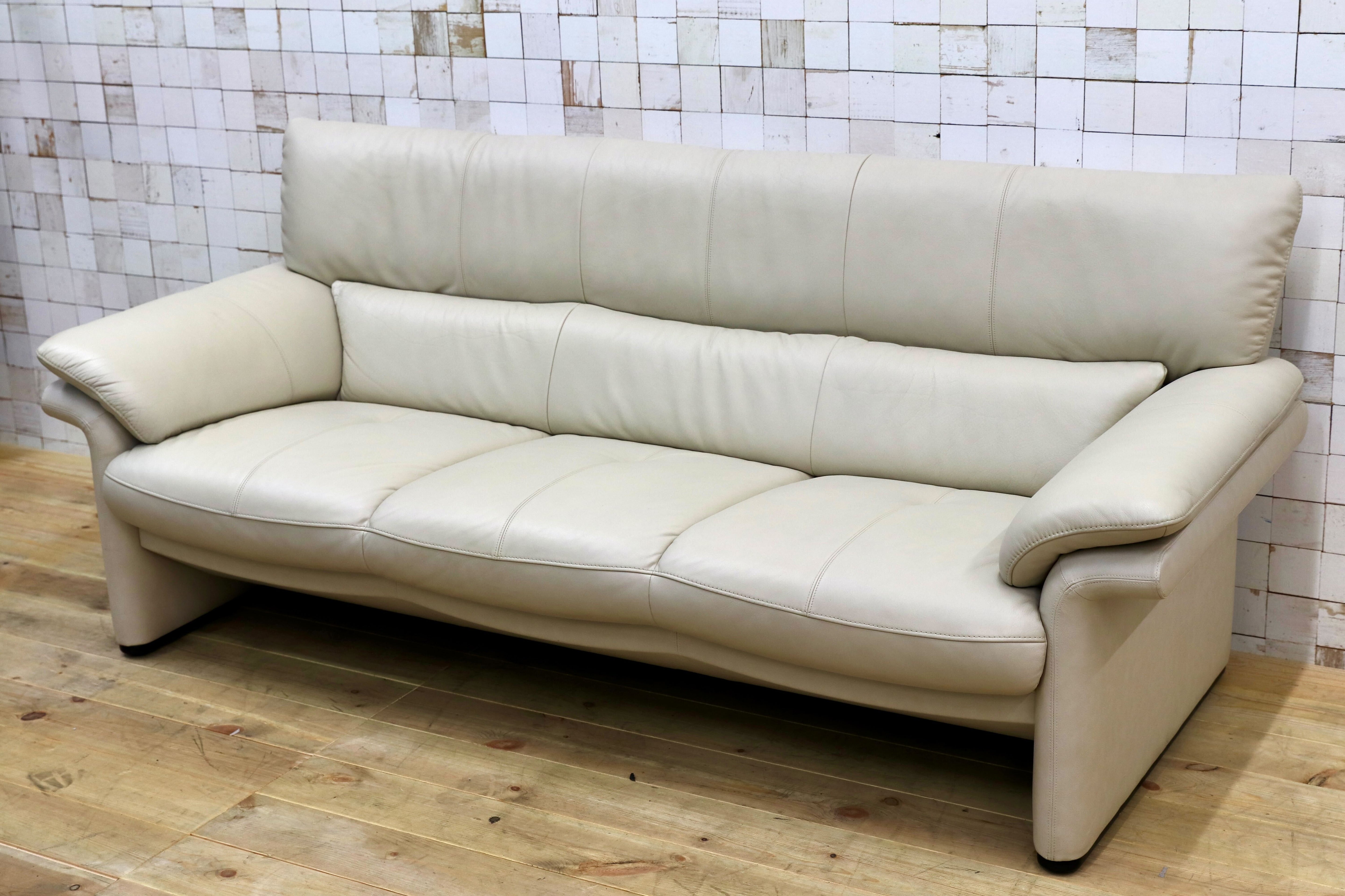 GMHS540○karimoku / カリモク ZU34シリーズ 3人掛けソファ トリプルソファ オフホワイト 本革 国産家具 長椅子 約28万