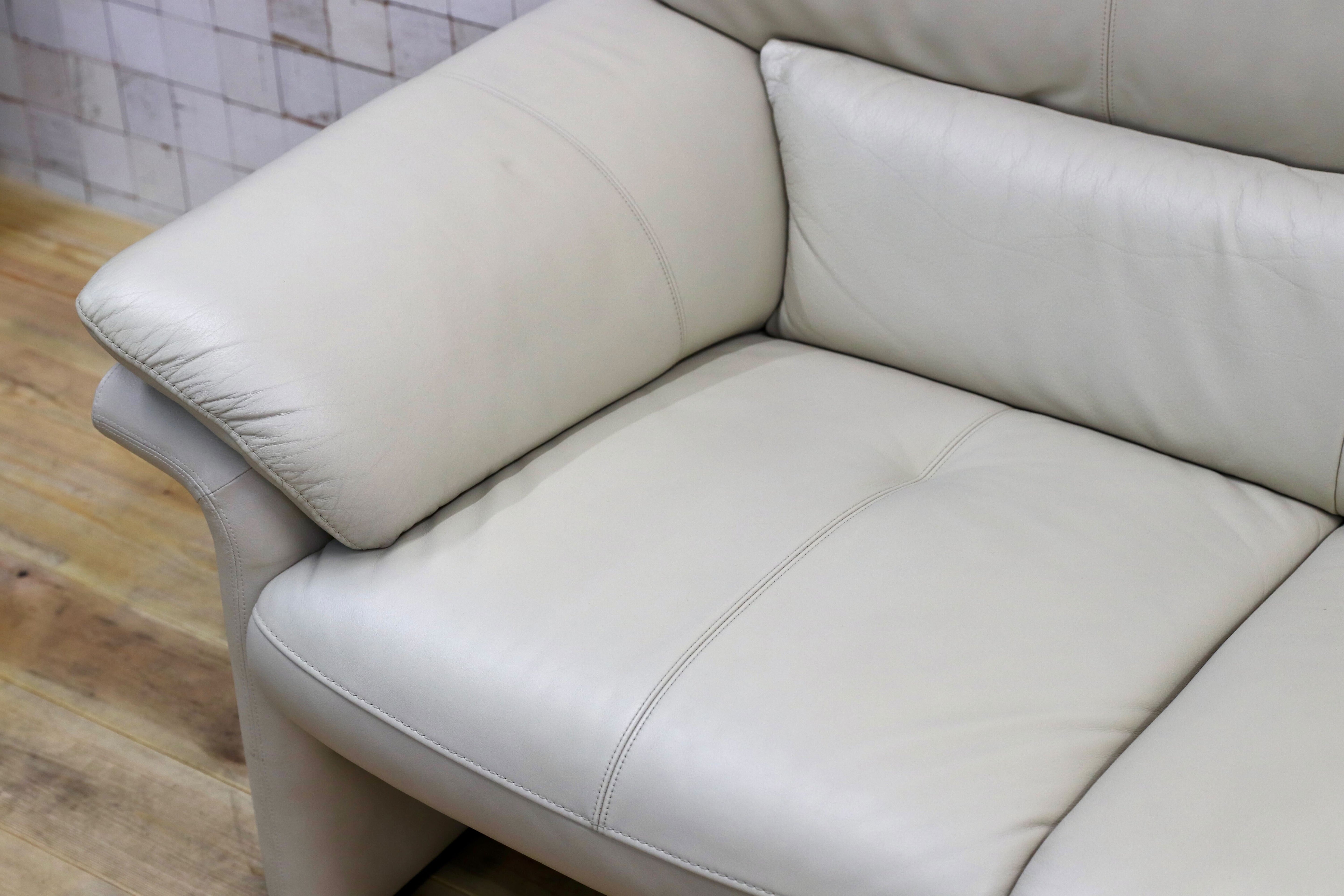 GMHS540○karimoku / カリモク ZU34シリーズ 3人掛けソファ トリプルソファ オフホワイト 本革 国産家具 長椅子 約28万