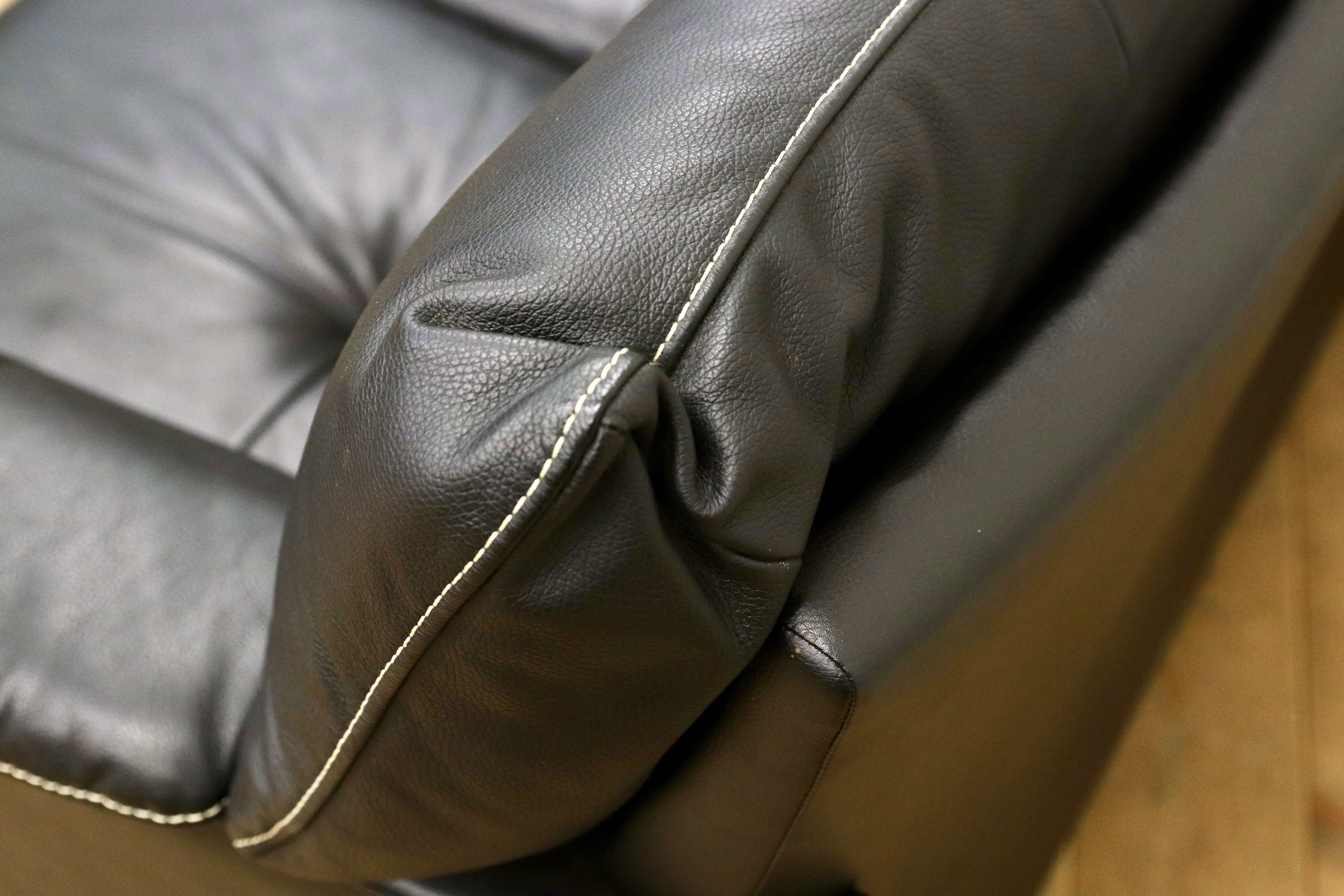 GMIK972○Chitano / チターノ karimoku カリモク Z181モデル 3人掛けソファ トリプルソファ 本革 ブラック 約23万