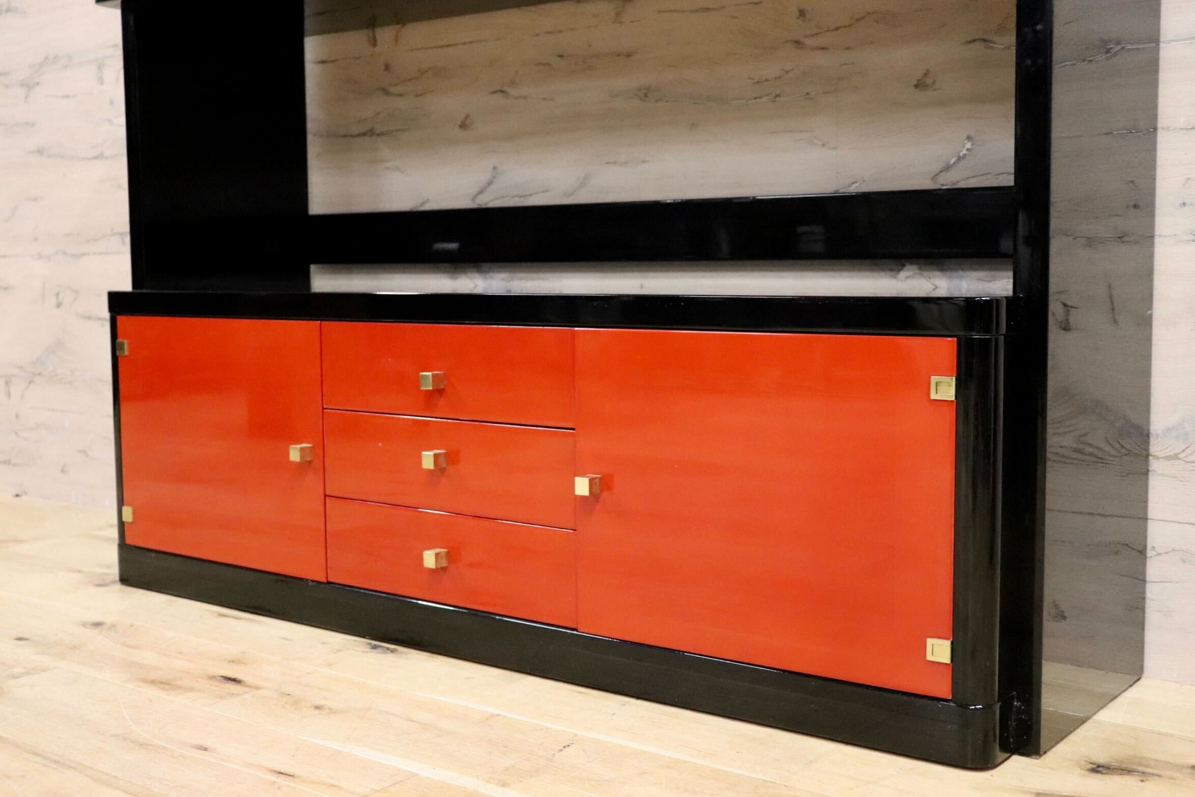 GMHS187○輪島塗り 飾り棚 サンゴ 茶箪笥 茶棚 収納棚 朱色 伝統工芸 和家具 煎茶道具 和モダン 和室 座敷 アンティーク 検)モリシゲ