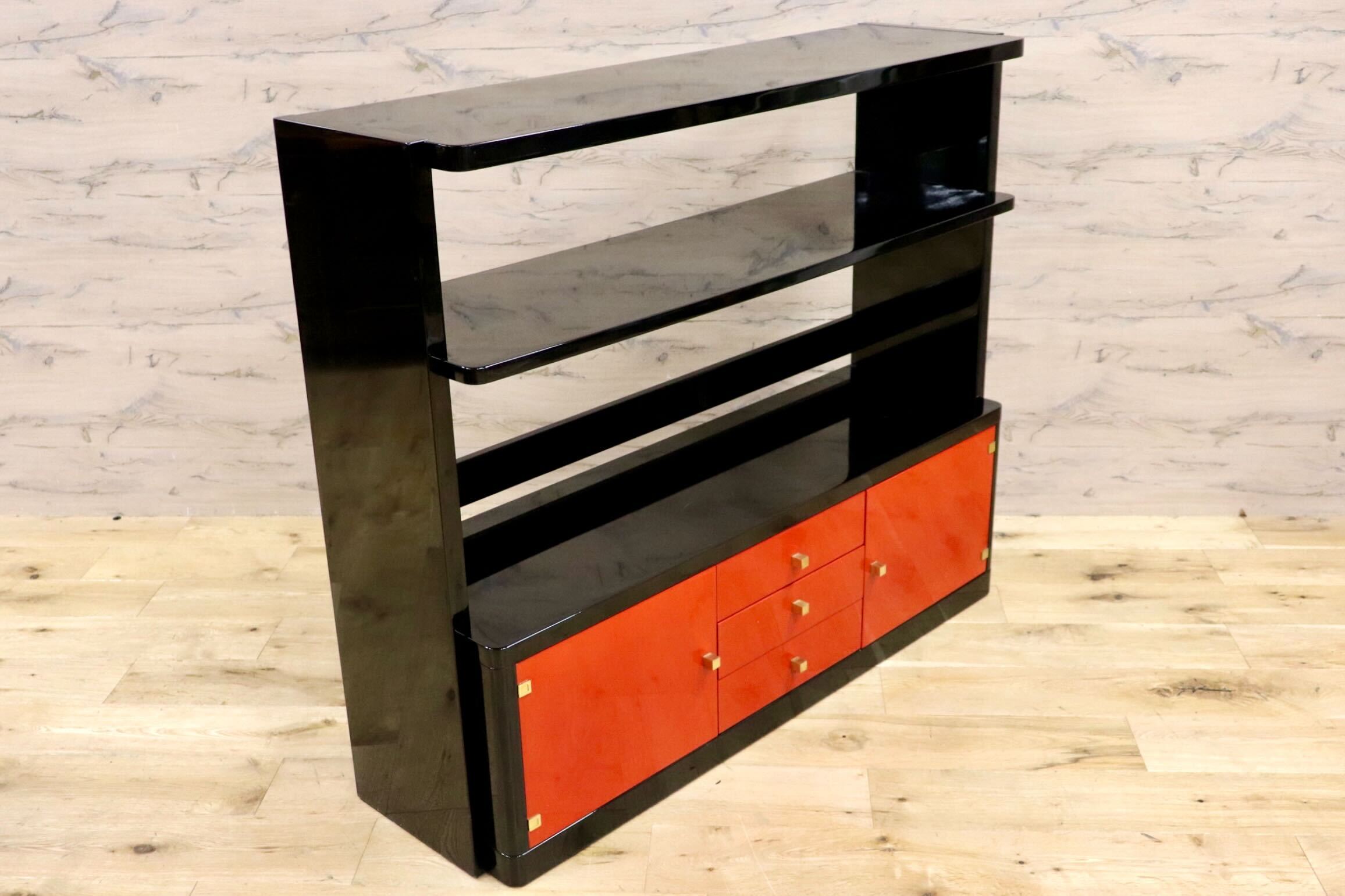 GMHS187○輪島塗り 飾り棚 サンゴ 茶箪笥 茶棚 収納棚 朱色 伝統工芸 和家具 煎茶道具 和モダン 和室 座敷 アンティーク 検)モリシゲ