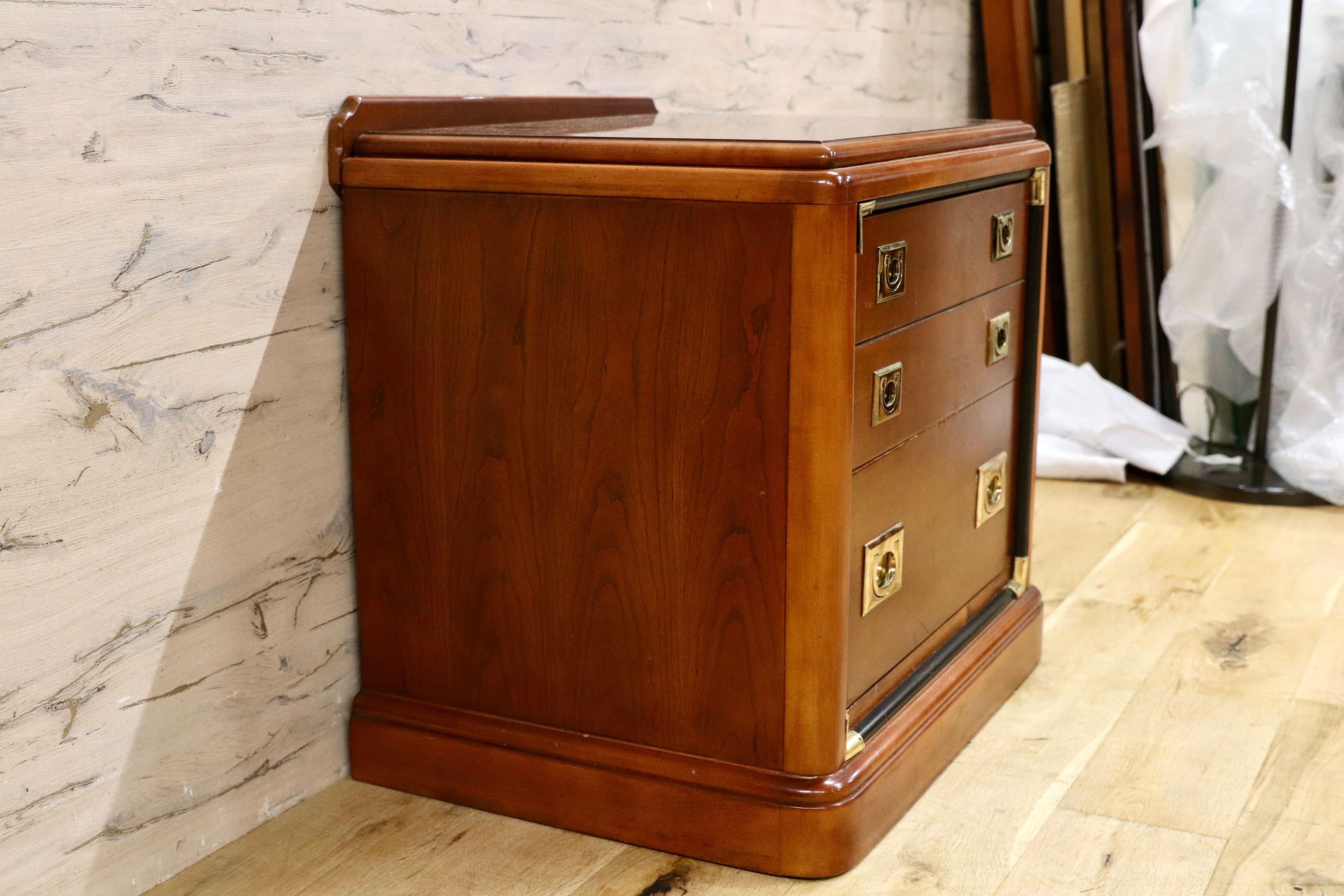 GMHS332○US アメリカ製 ヴィンテージ ナイトテーブル エンドテーブル シカゴ チャーターグループ サイドチェスト アンティーク