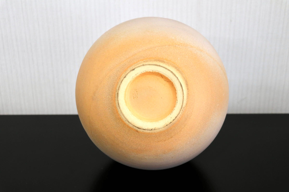 GMJK374Q○信楽焼 兼山窯 斜線彫丸花瓶 花器 飾り壺 置物 インテリア オブジェ 伝統工芸 陶器 和モダン