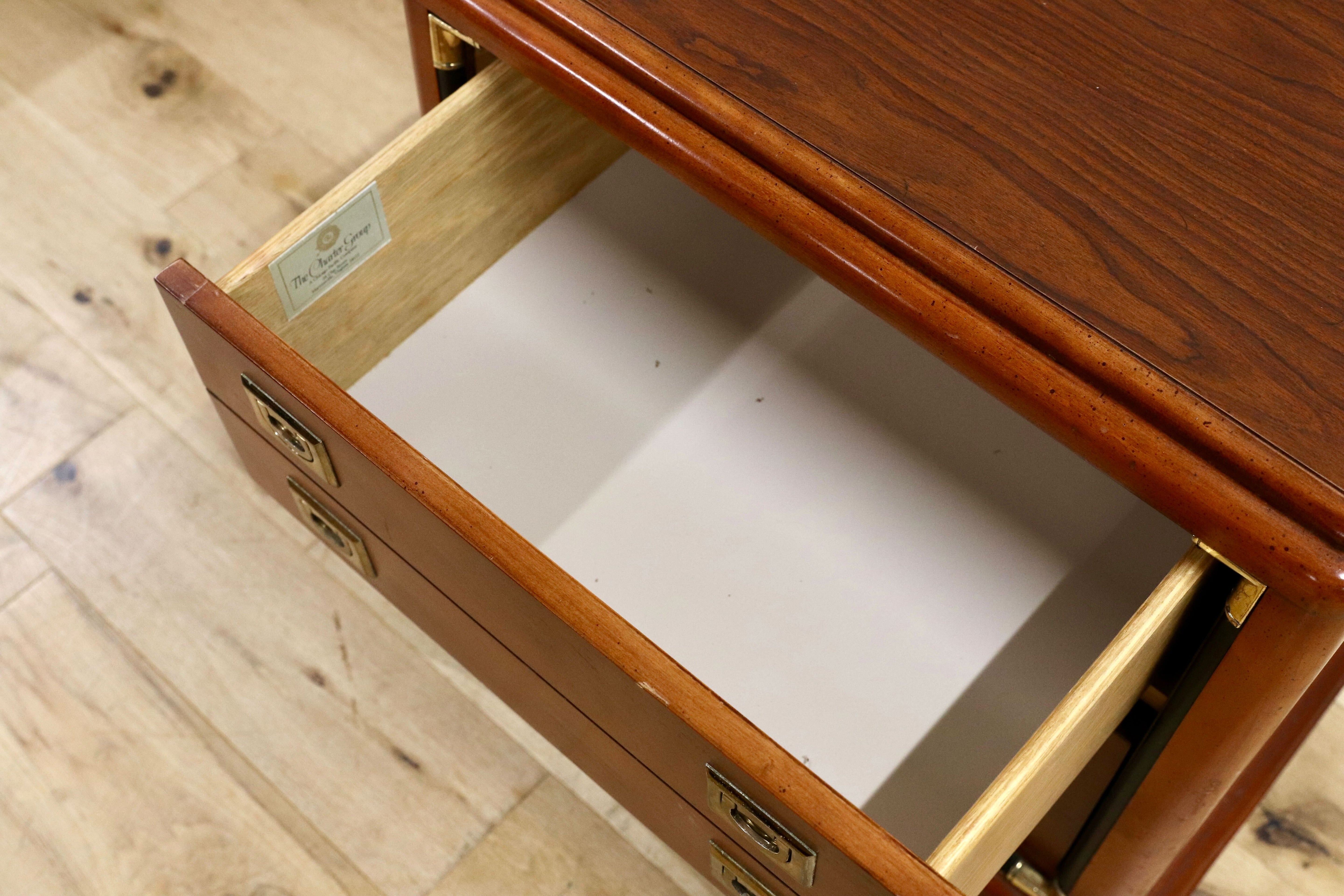 GMHS332○US アメリカ製 ヴィンテージ ナイトテーブル エンドテーブル シカゴ チャーターグループ サイドチェスト アンティーク