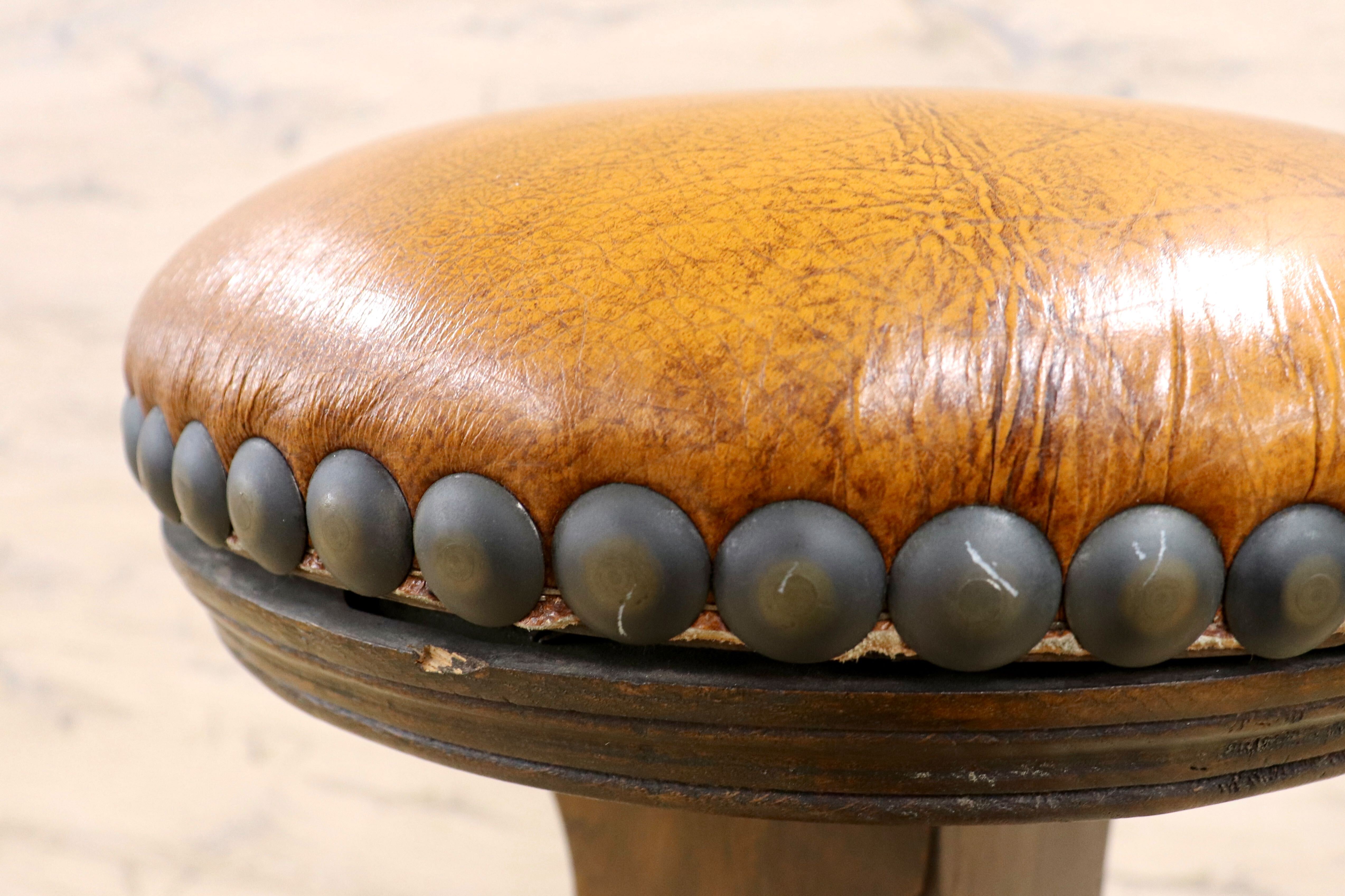 GMIK7H○スペイン製 カスティリアンスタイル バースツール ハイチェア カウンター 回転式 椅子 オーク 本革 アンティーク ヴィンテージ