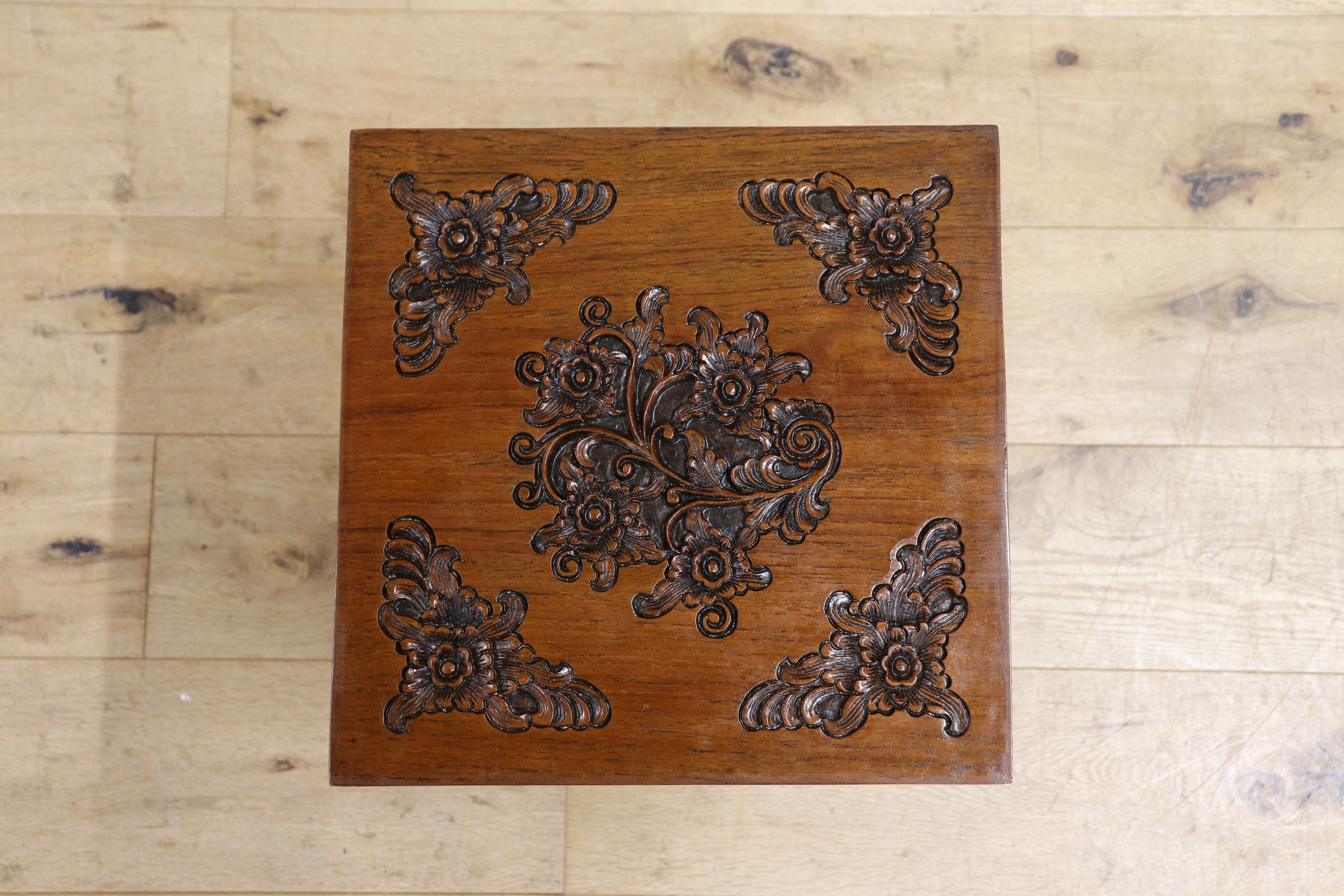 GMIK795A○木彫り 木製 花台 香炉台 サイドテーブル 飾り台 スツール アンティーク インテリア アジアン家具