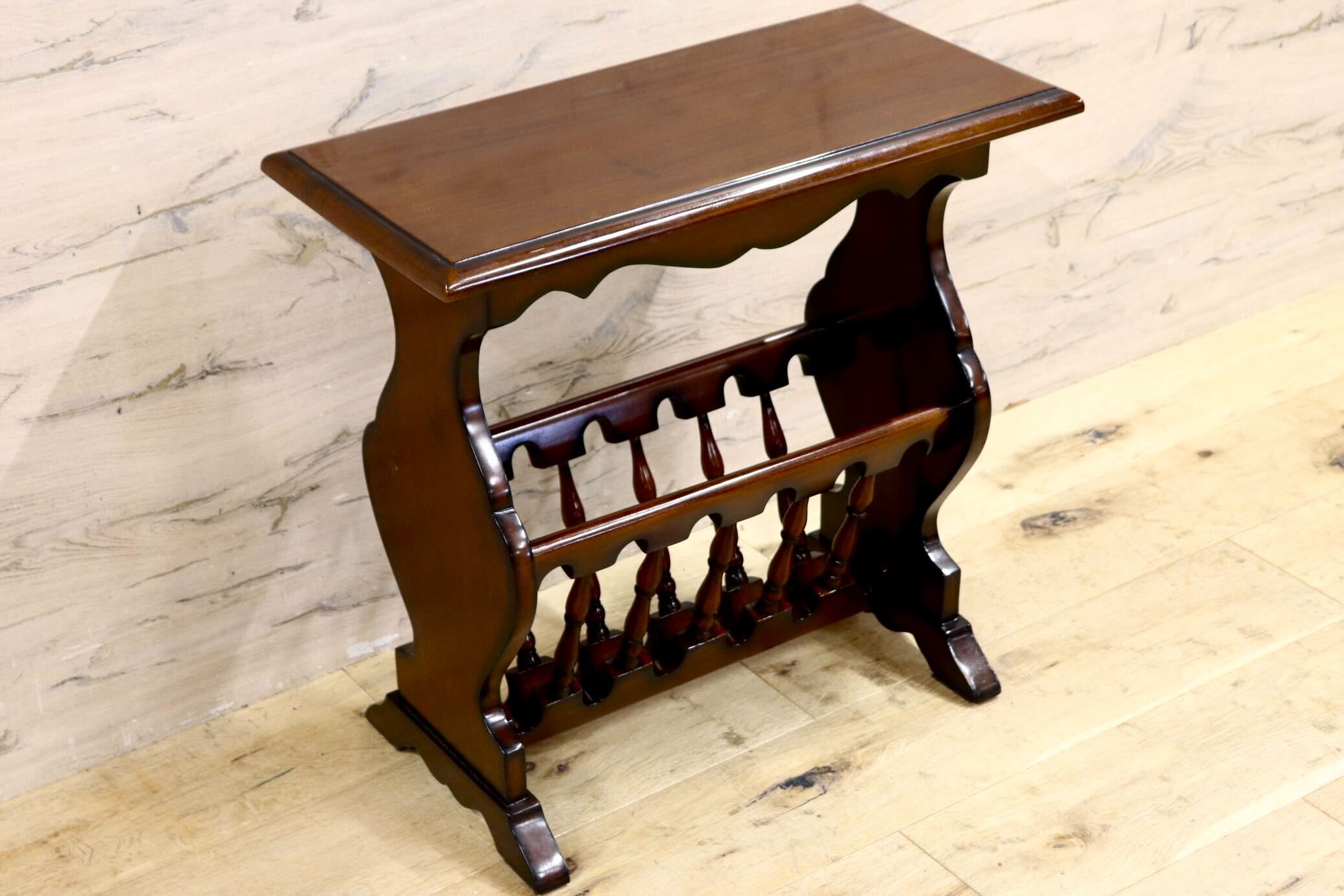 GMIK753I○クラシック マガジンラック サイドテーブル ヴィンテージ アンティーク調 ヨーロピアン 木製