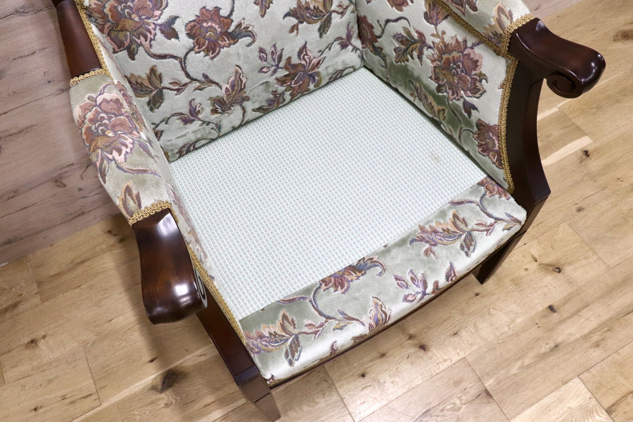 GMJK156C◯メープル不二家 神戸洋家具 ラウンジチェア シングルソファ アームチェア 一人掛けソファ 椅子 ファブリック ヨーロピアン