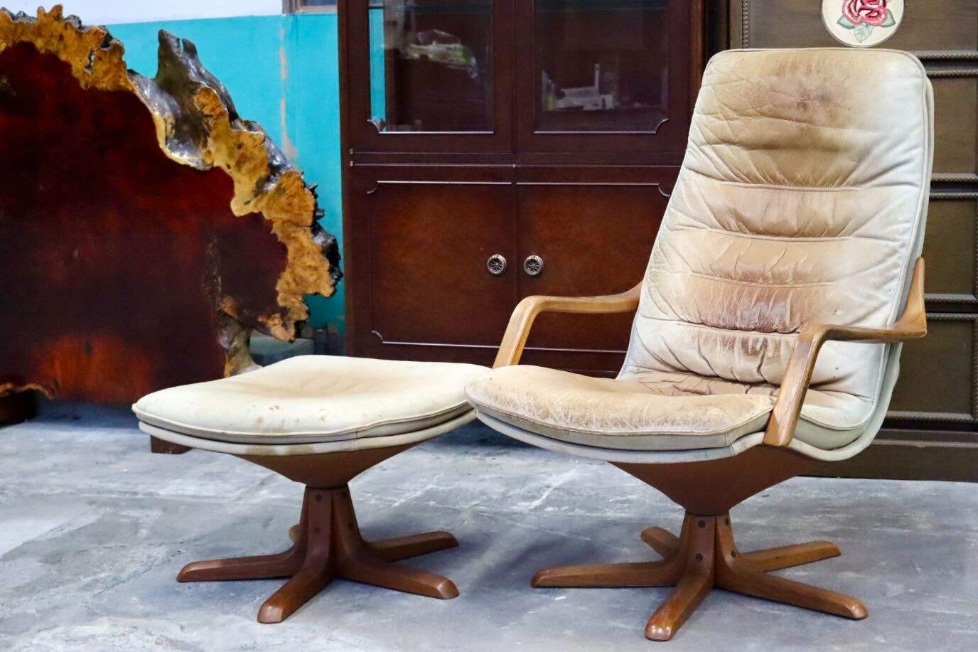 GMIK698○BERG Furniture / ベルグファニチャー 1人掛けソファ ラウンジチェア 回転式 オットマン 本革 ミッドセンチュリー デンマーク