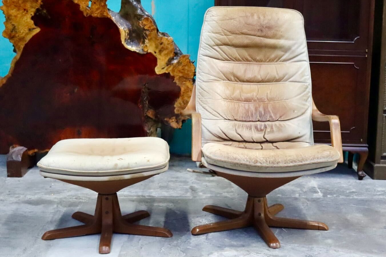 GMIK698○BERG Furniture / ベルグファニチャー 1人掛けソファ ラウンジチェア 回転式 オットマン 本革 ミッドセンチュリー デンマーク