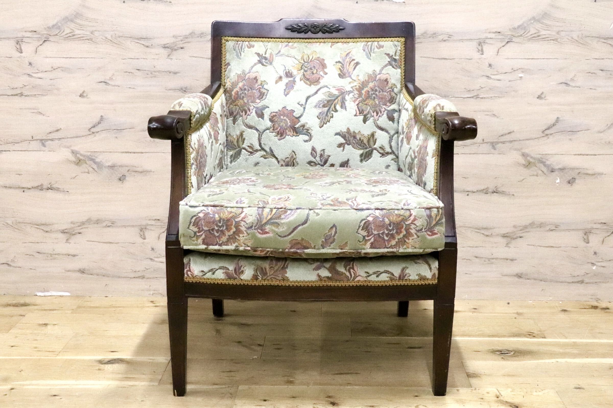 GMJK156D◯メープル不二家 神戸洋家具 ラウンジチェア シングルソファ アームチェア 一人掛けソファ 椅子 ファブリック ヨーロピアン