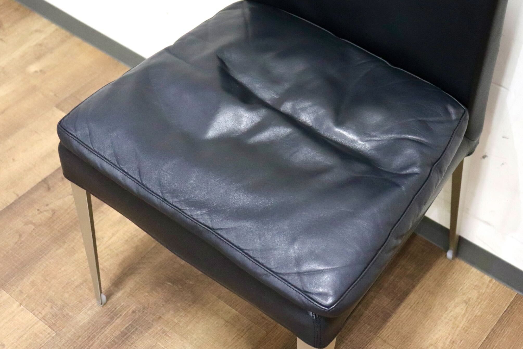 GMIK252B○B&B ITALIA MAXALTOEUNICE ダイニングチェア 椅子 レザー ブラック アントニオ・チッテリオ イタリアモダン 定価28.5万~
