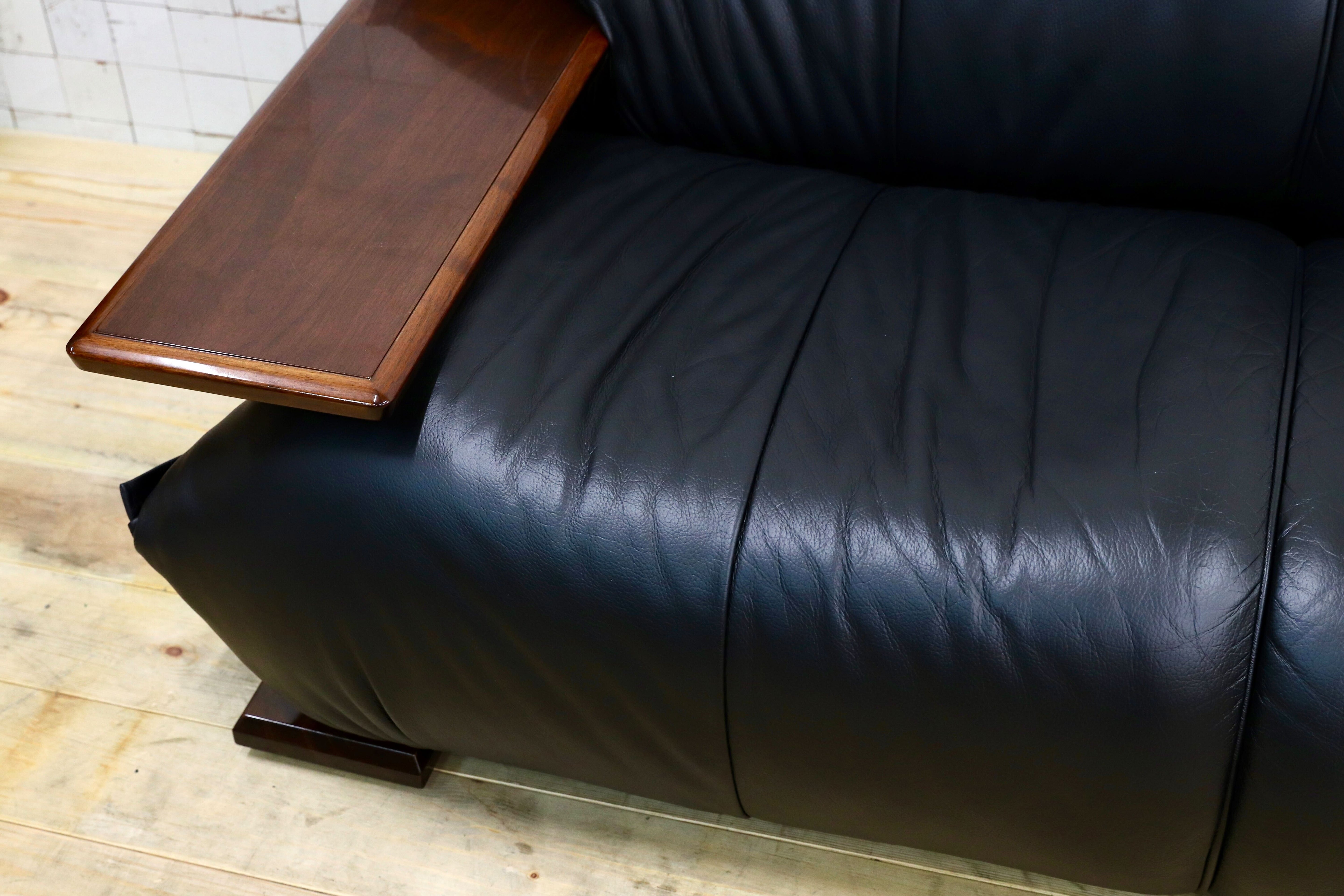 GMHF72○モリシゲ / MORISHIGE Gアーク 3人掛けソファ トリプルソファ 黒 本革 長椅子 応接 IDC大塚家具 モダン 定価約64万