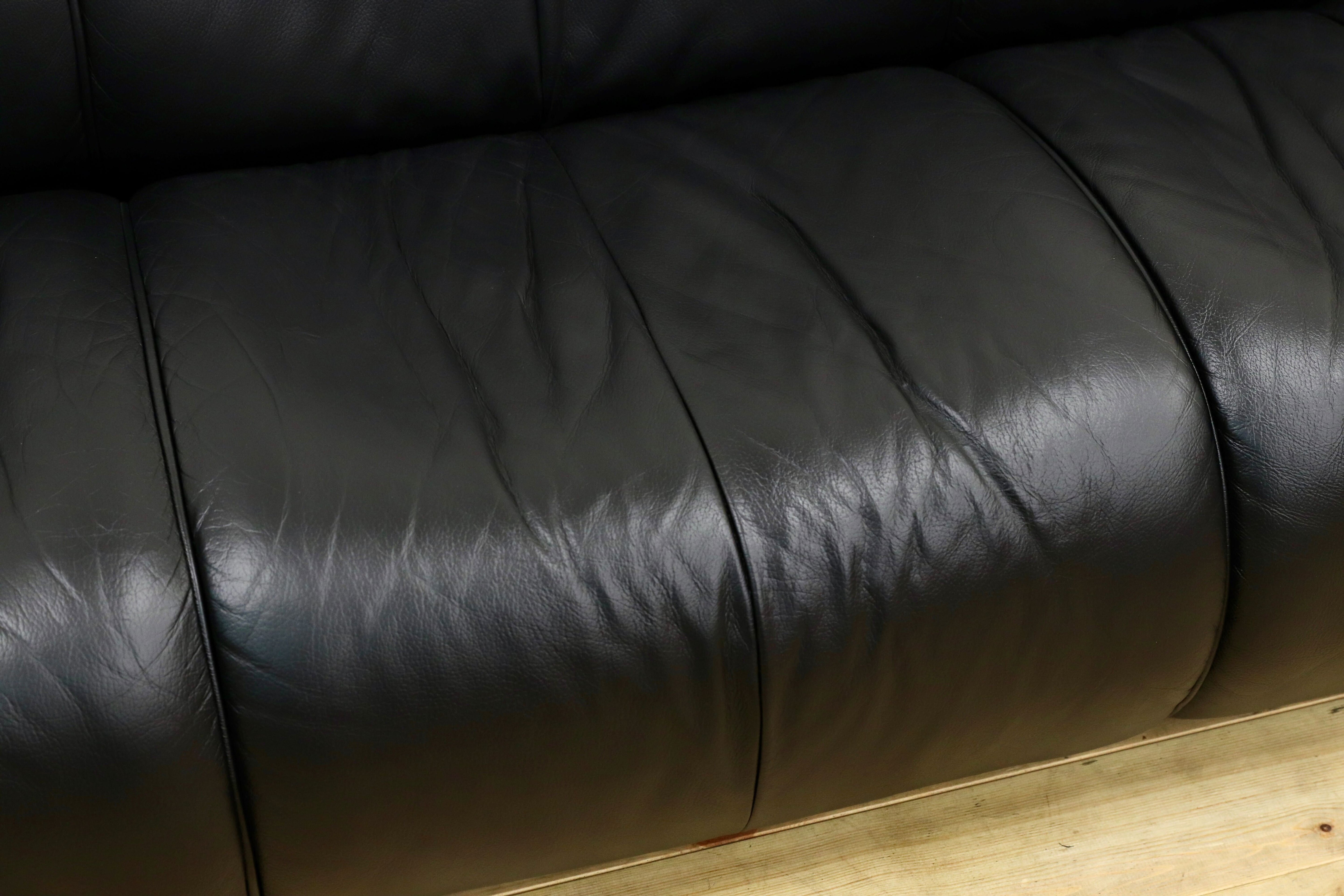 GMHF72○モリシゲ / MORISHIGE Gアーク 3人掛けソファ トリプルソファ 黒 本革 長椅子 応接 IDC大塚家具 モダン 定価約64万