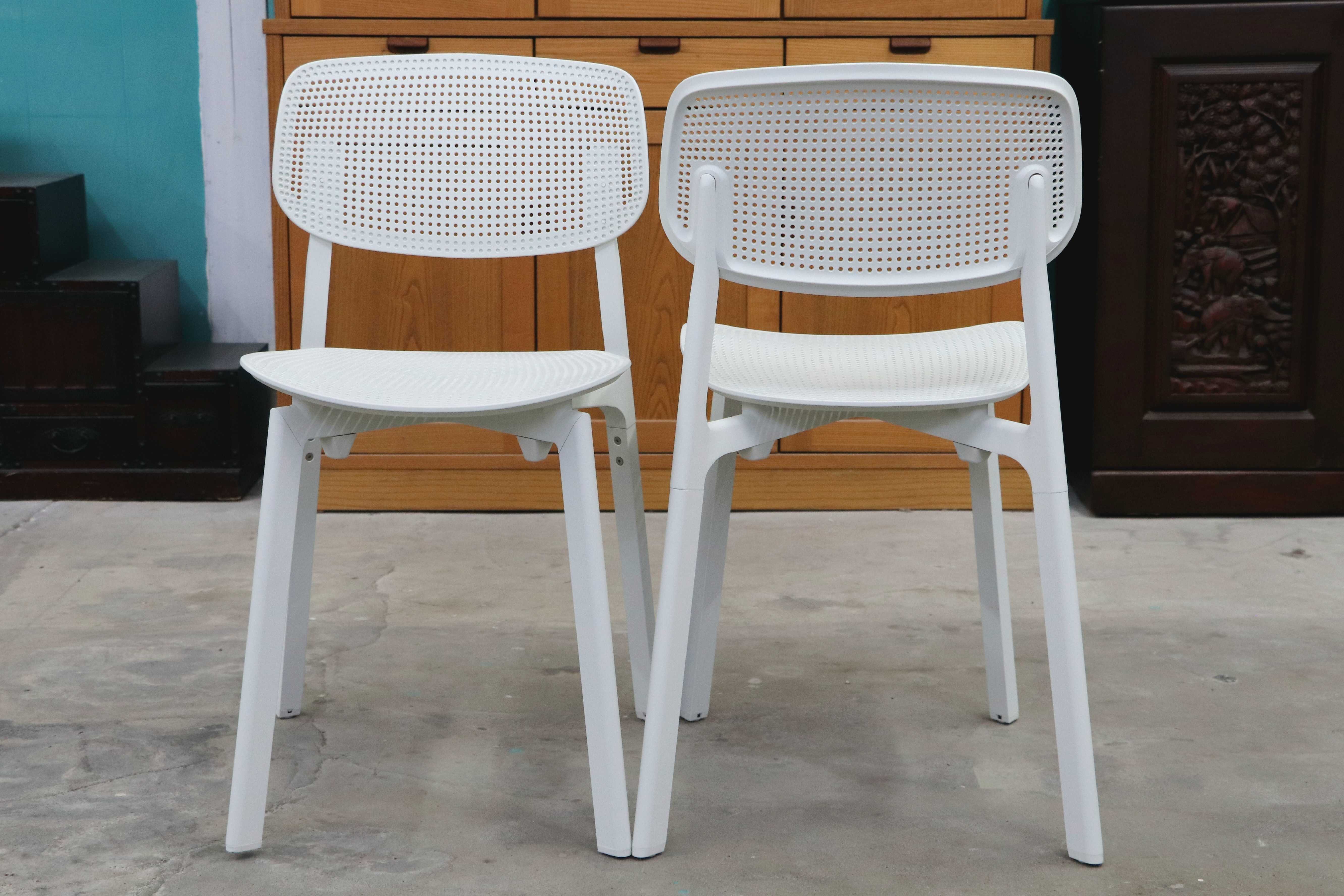 GMIS275B○KRISTALIA / クリスタリア COLANDER ダイニングチェア 椅子 2脚セット スタッキング モダン イタリア 白 展示品 定価約10万