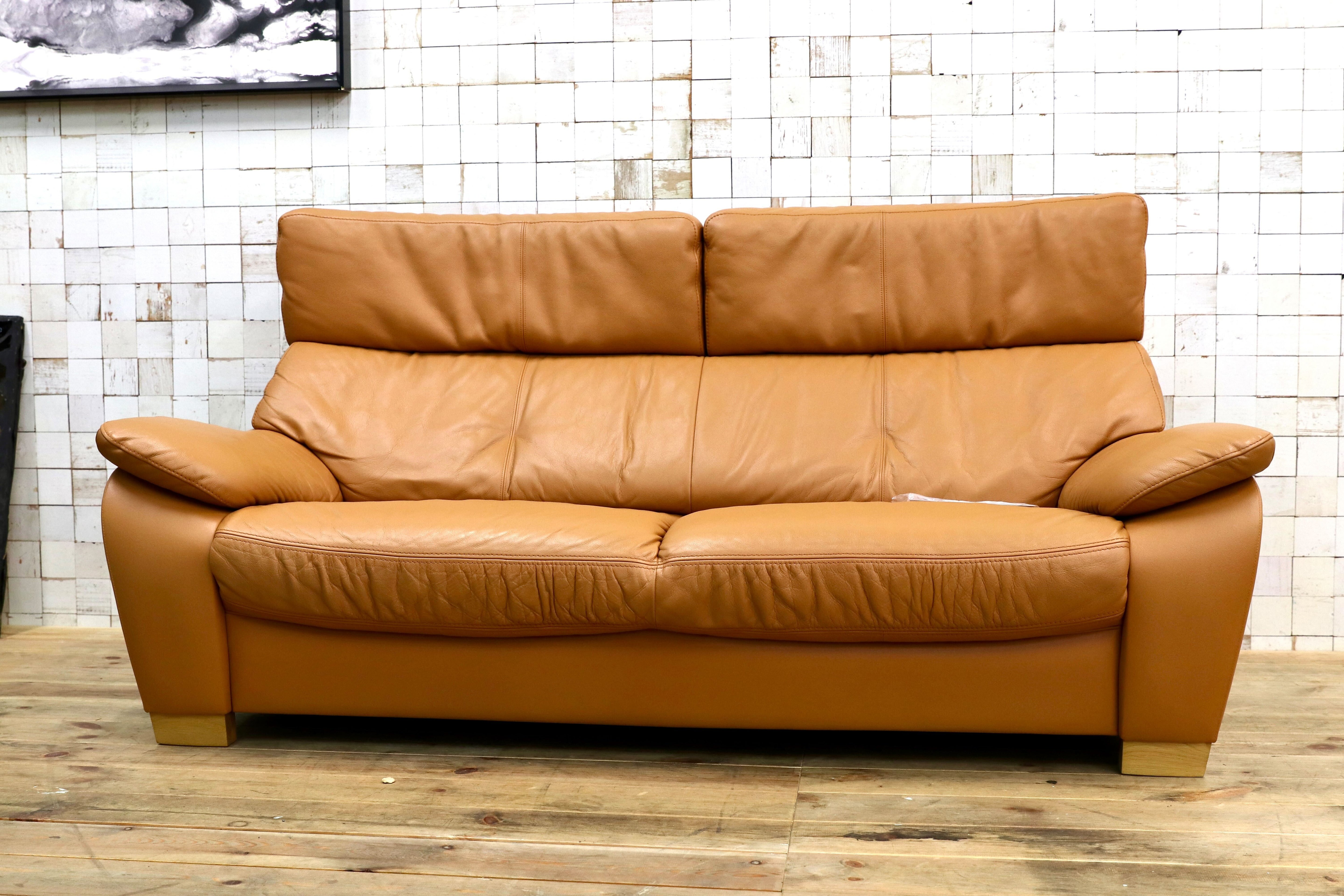 GMIH484○karimoku / カリモク 2.5人掛けソファ ラブソファ 本革 レザー キャメル 国産家具 長椅子 定価約33.6万