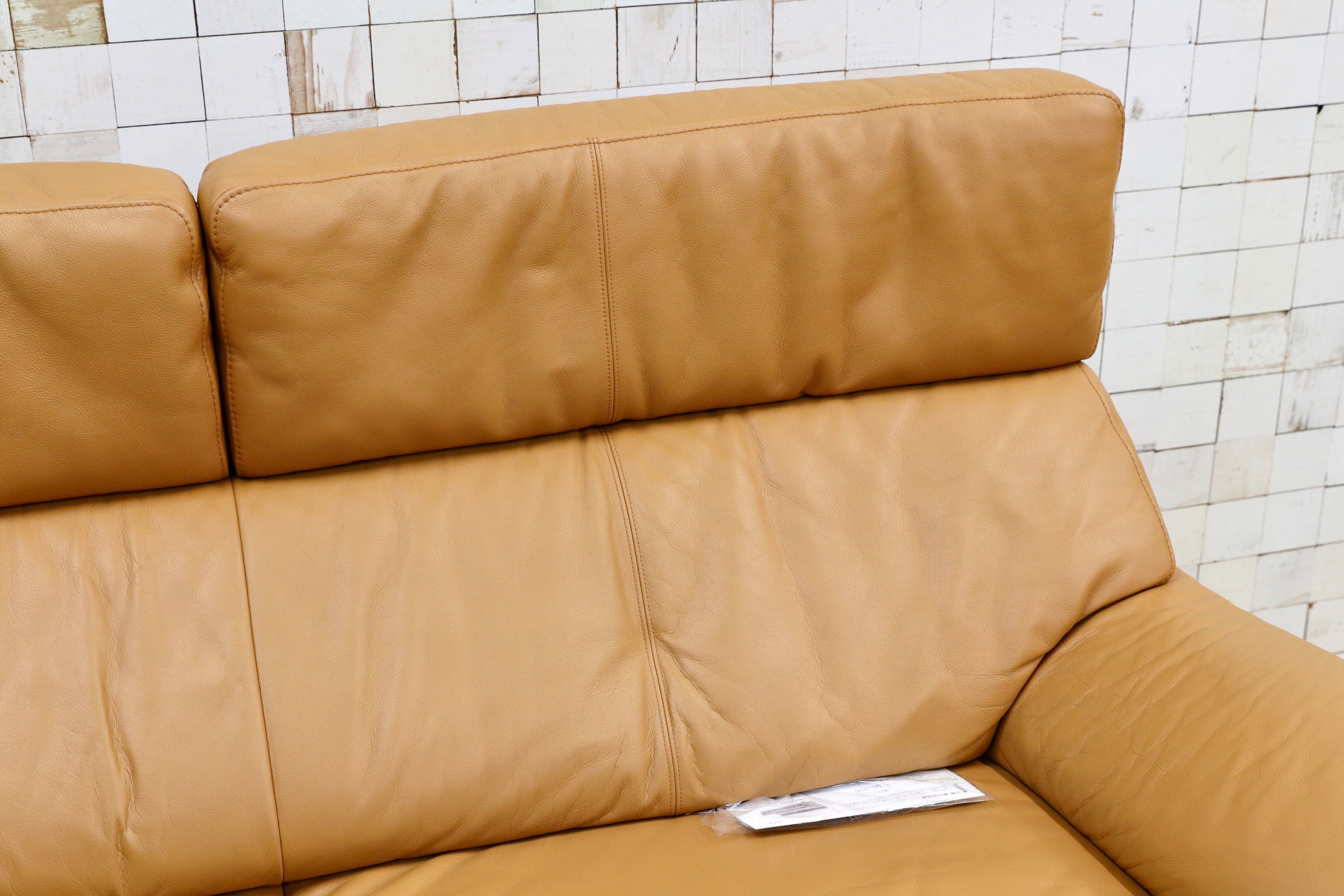 GMIH484○karimoku / カリモク 2.5人掛けソファ ラブソファ 本革 レザー キャメル 国産家具 長椅子 定価約33.6万