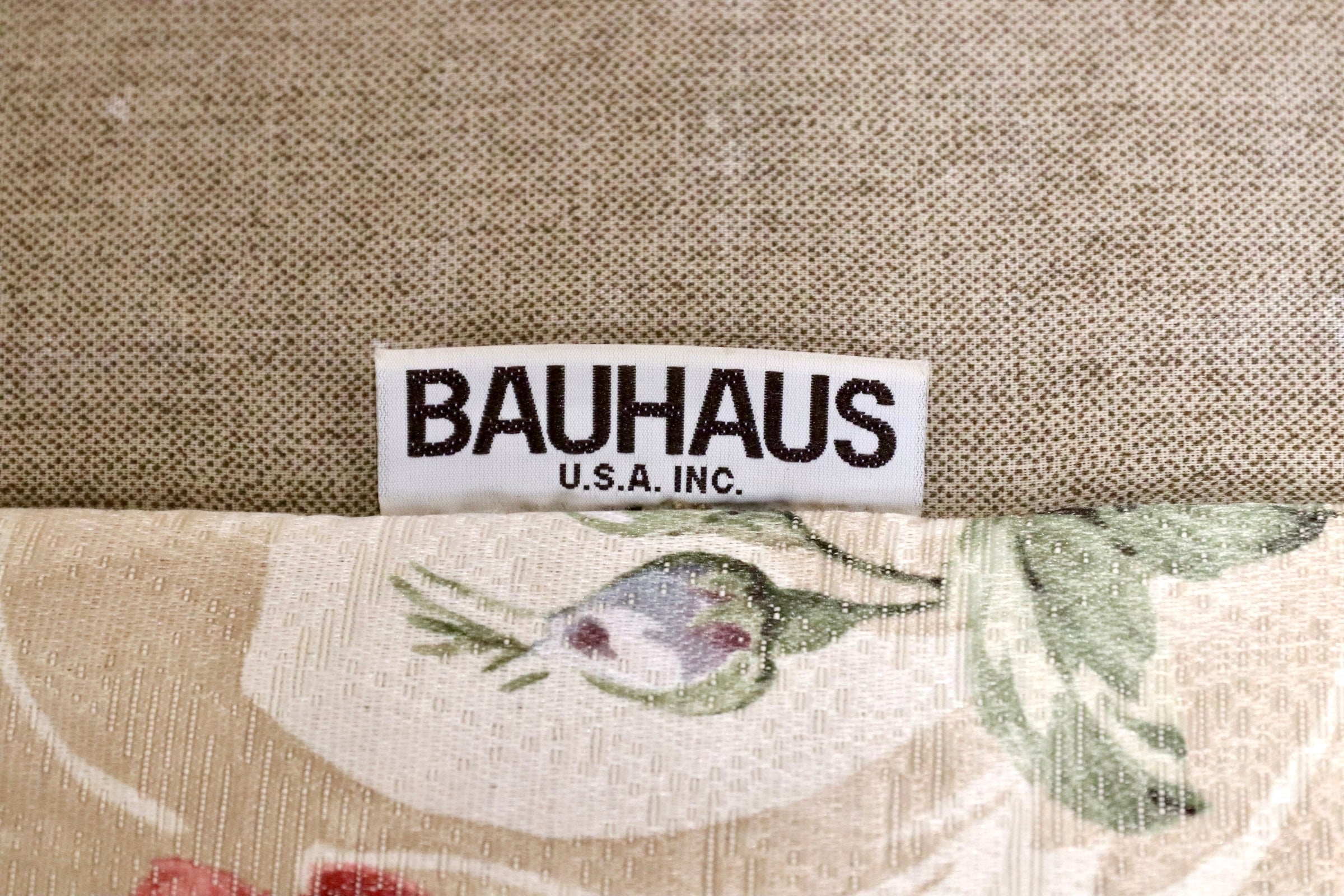 GMFK55○BAUHAUS / バウハウス ローラアシュレイ取扱い 2人掛けソファ 花柄 ローズ柄 ファブリック アメリカンクラシック ヴィンテージ