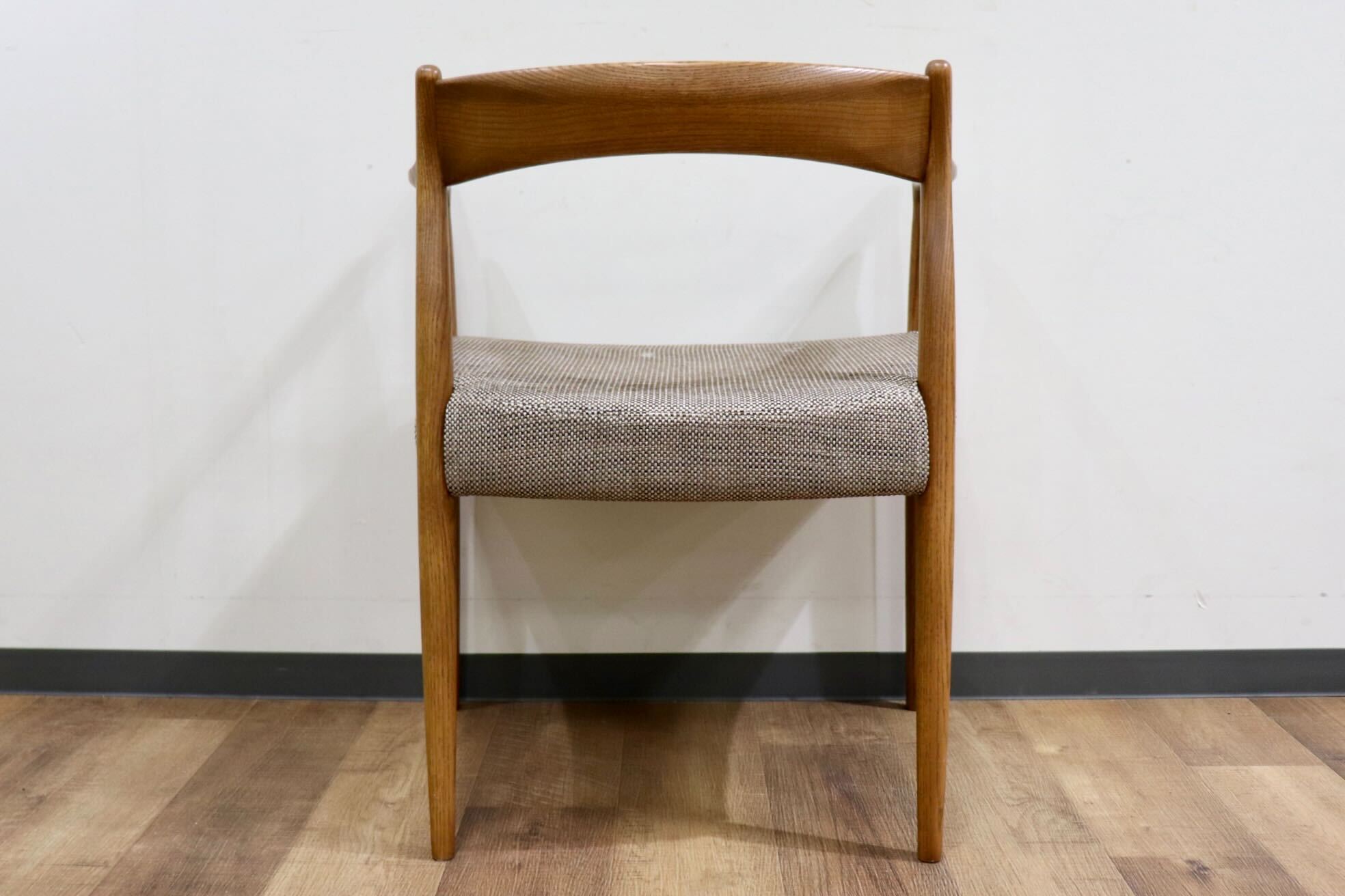 GMHK863D○冨士ファニチア / FUJI FANITURE ダイニングチェア アームチェア ファブリック カバーリング オーク材 北欧スタイル 国産家具