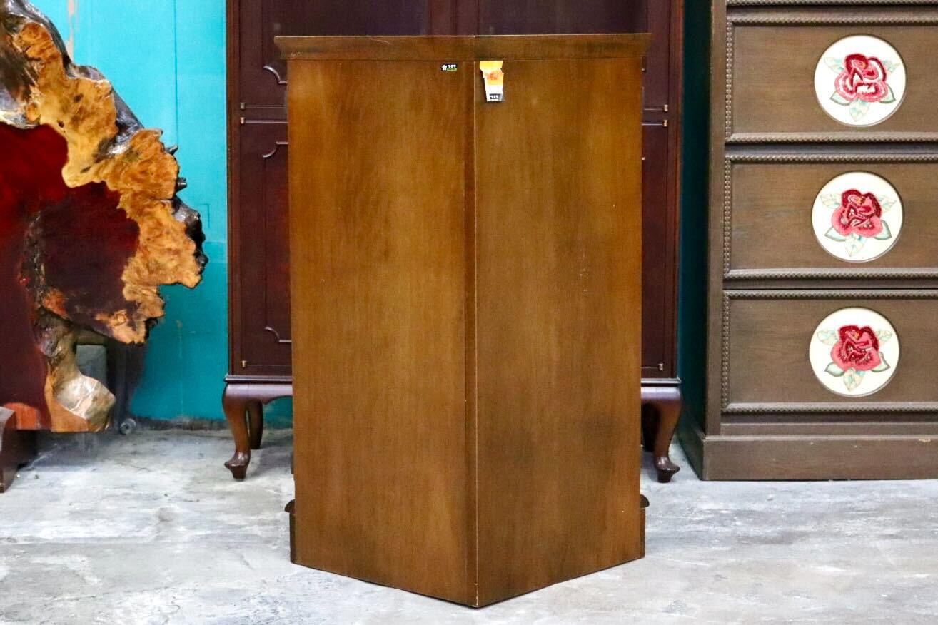 GMIH364A○karimoku / カリモク コーナーラック 飾り棚 サイドキャビネット 花台 収納家具 楢材 カントリー モダン 国産家具