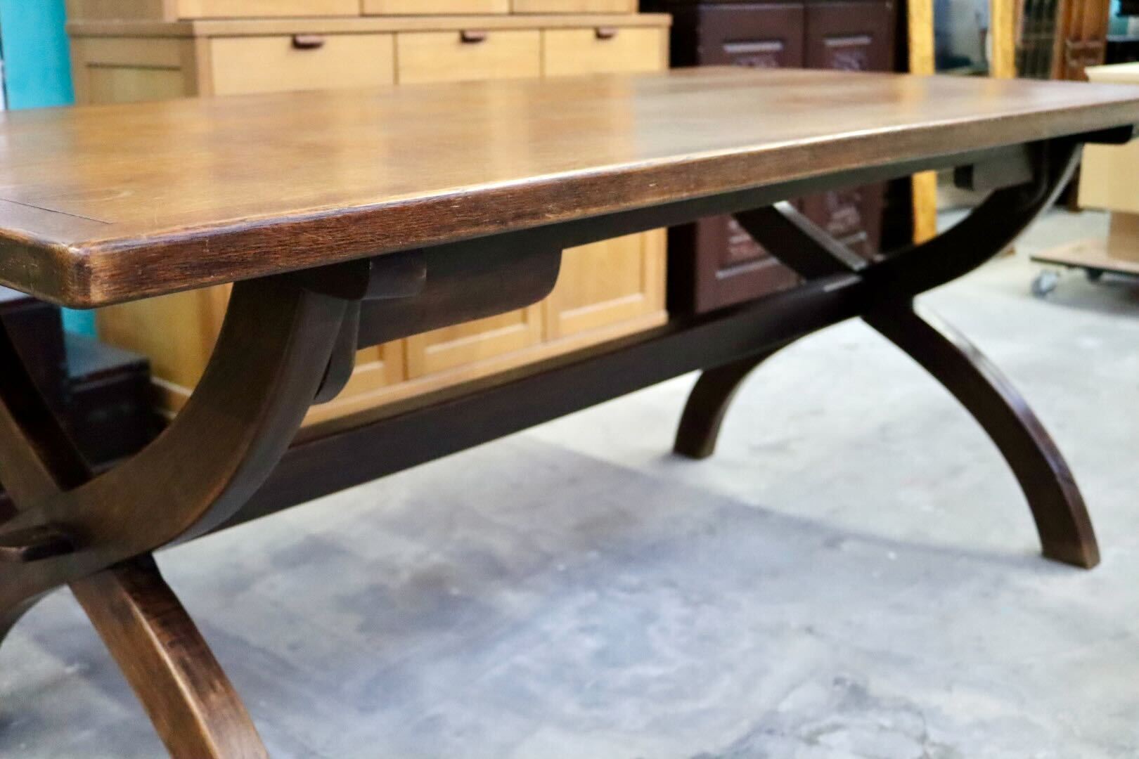 GMIS393○ダイニングテーブル 食卓机 センターテーブル 木製 無垢材 リビング クラシック カントリー 検)カリモク karimoku