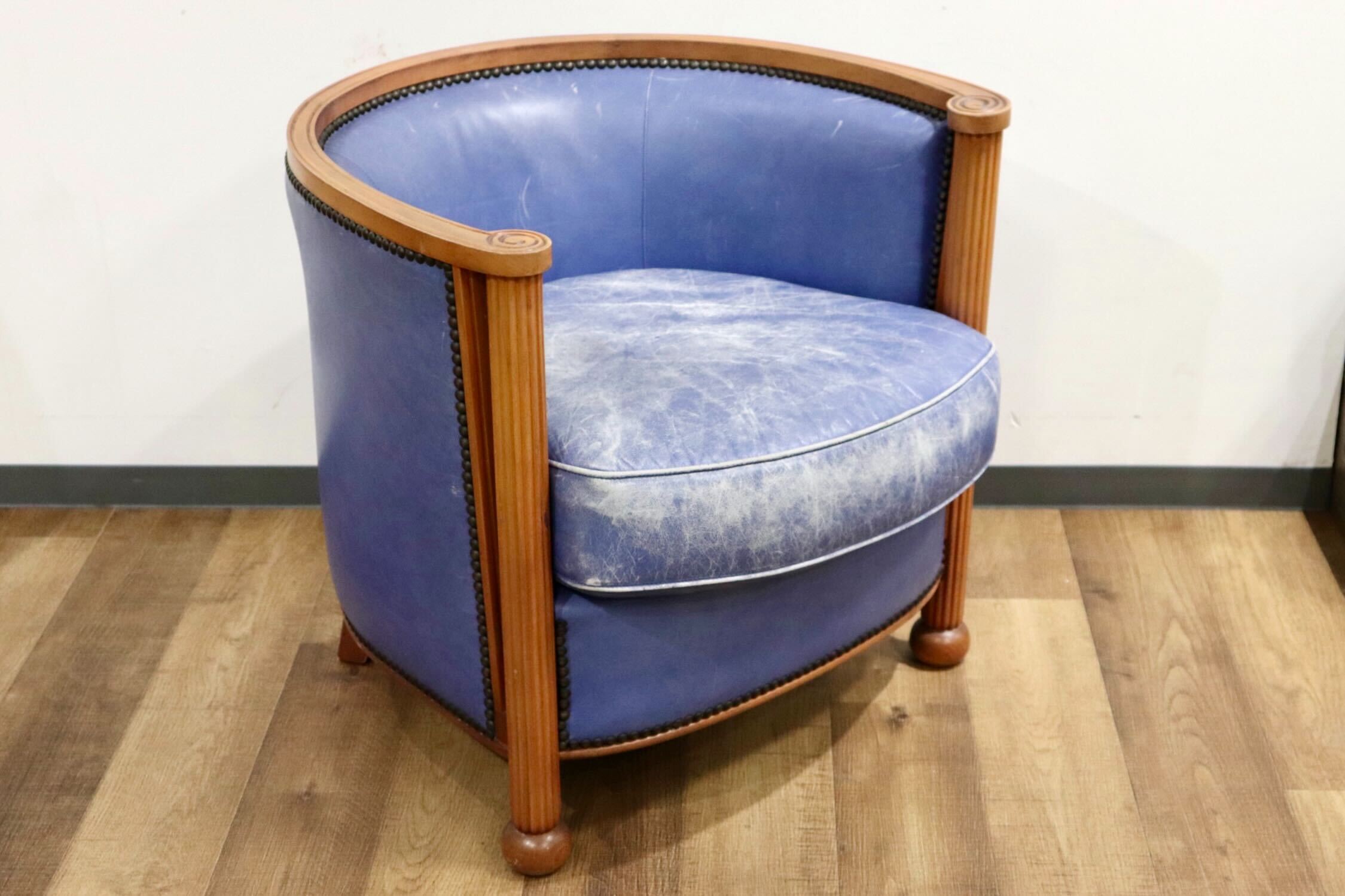 GMHN276A○西洋 フランス アンティーク 1人掛けソファ シングルソファ アームチェア 本革 鋲打ち ヨーロピアン クラシック ヴィンテージ