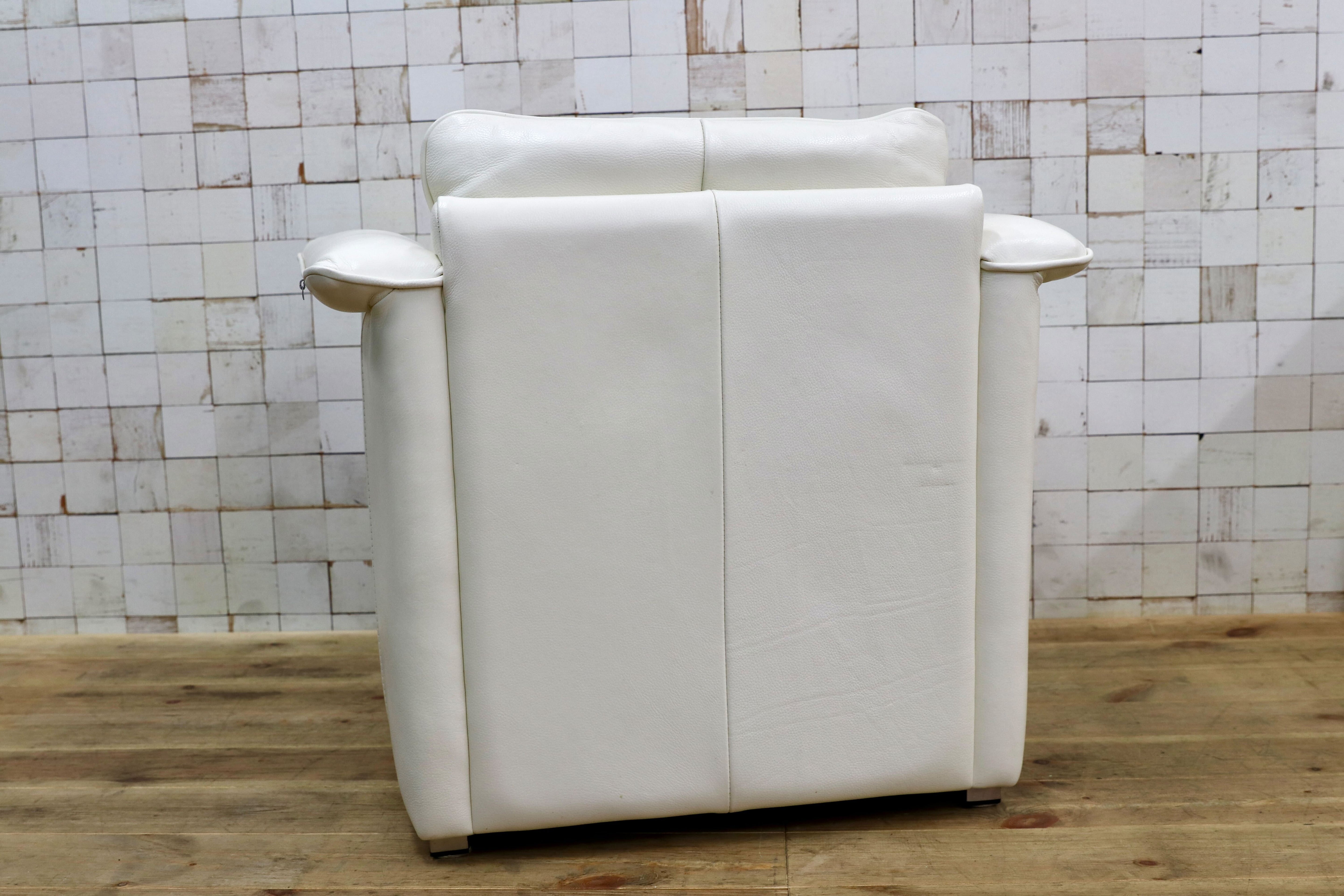 GMIN15B○Domicil / ドミシール 1人掛けソファ シングルソファ ラウンジチェア 白 総革 レザー ドイツ IDC大塚家具 定価約14万 展示品