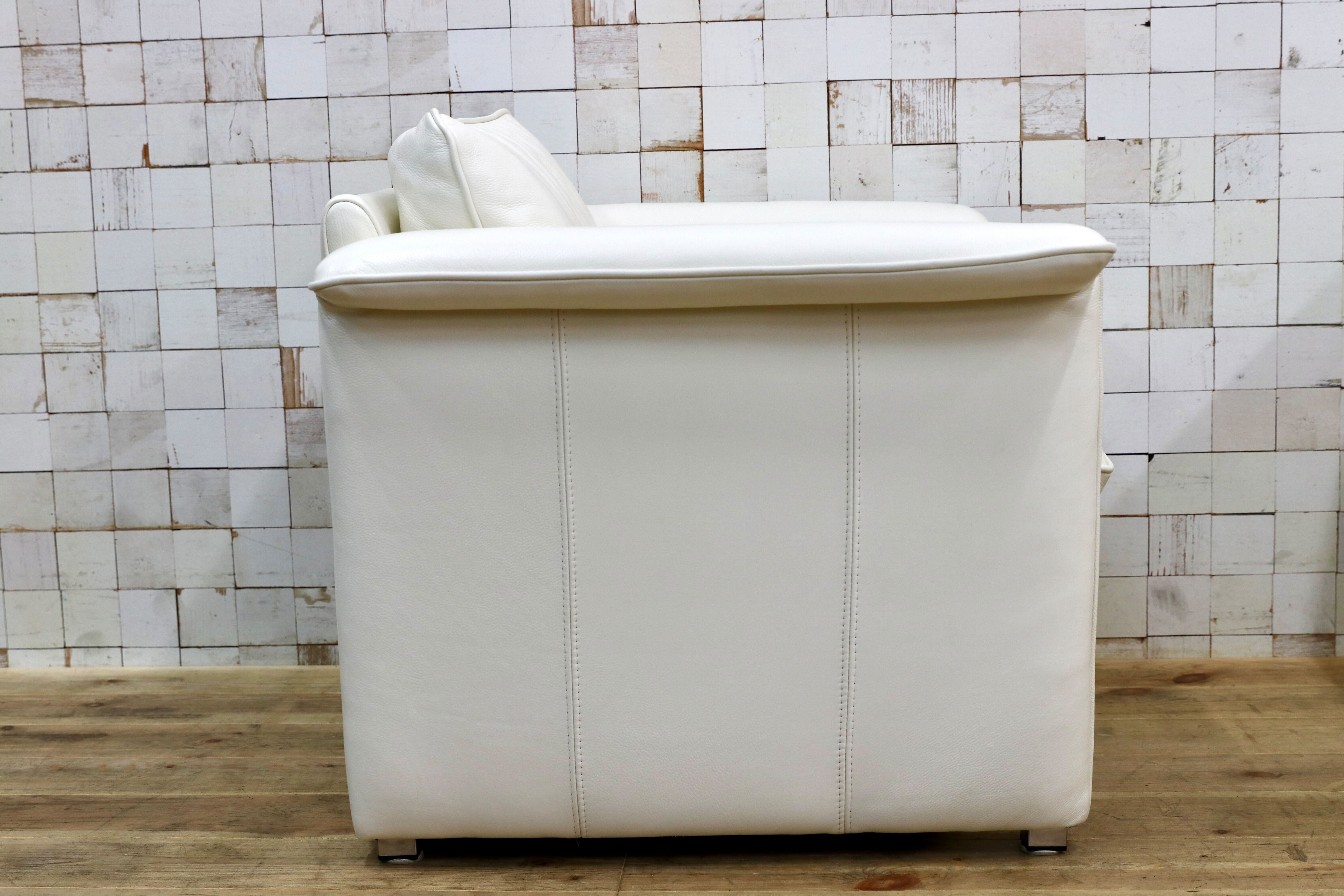 GMIN15B○Domicil / ドミシール 1人掛けソファ シングルソファ ラウンジチェア 白 総革 レザー ドイツ IDC大塚家具 定価約14万 展示品