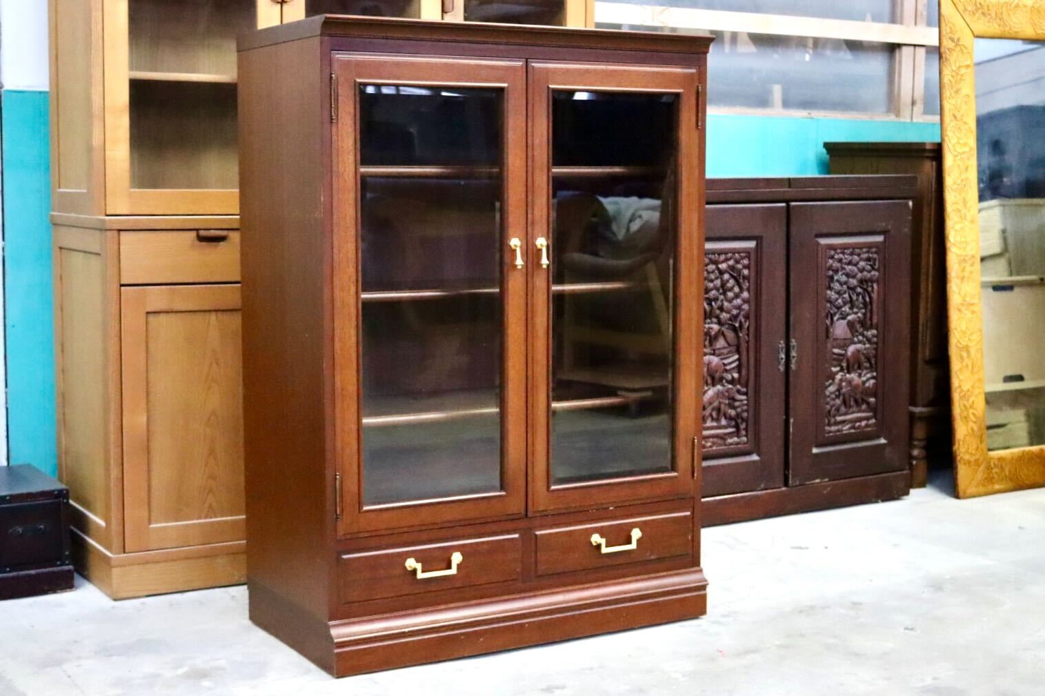 GMIK697A○maruni / マルニ 地中海 キャビネット ミドルボード リビングボード サイドボード ガラスキャビネット クラシック モダン