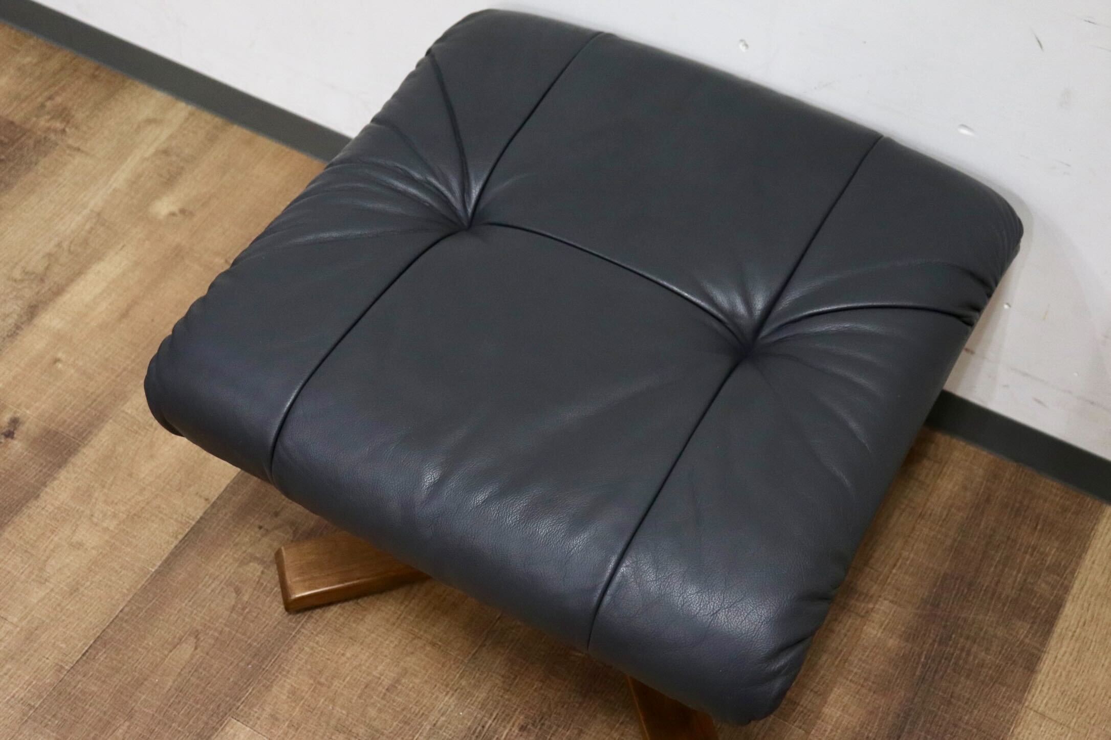 GMIK288○冨士ファニチア / FUJI FANITURE オットマン フットスツール 本革 ブラック 北欧スタイル ヴィンテージ