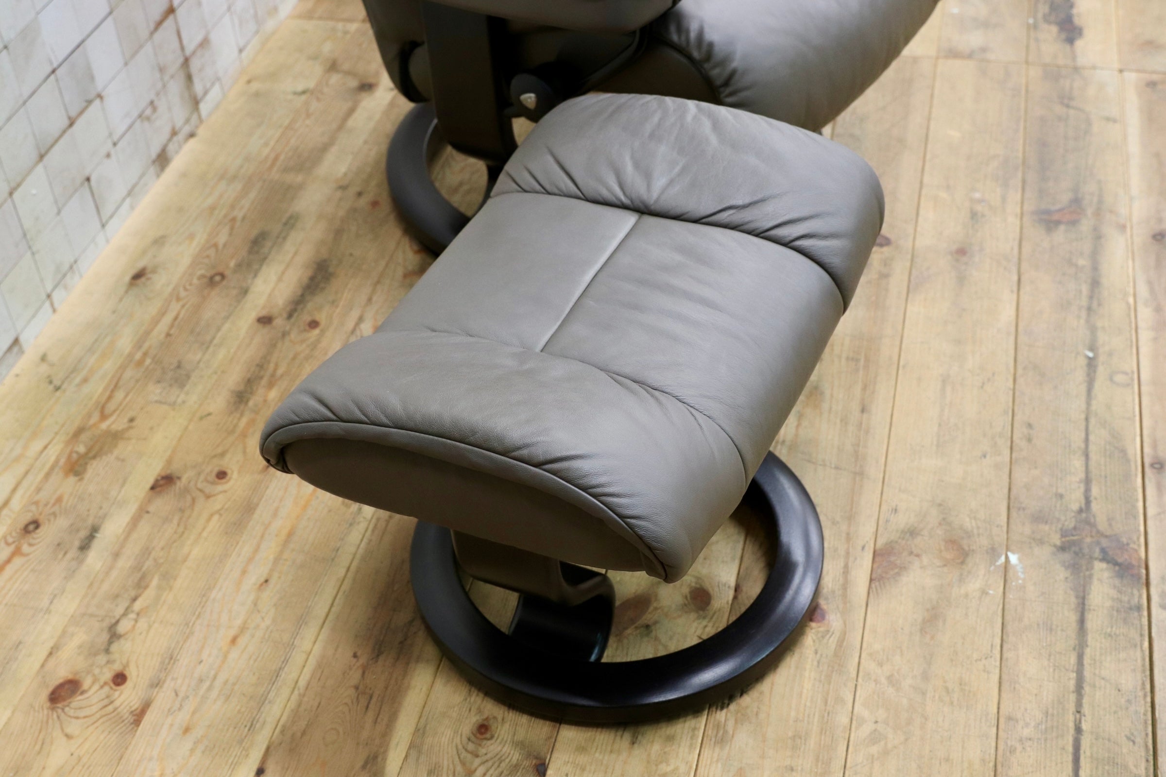 GMJK366○EKORNES / エコーネス Stressless Reno ストレスレス レノ 推定Sサイズ 本革 リクライニングチェア オットマン グレー 約45万円