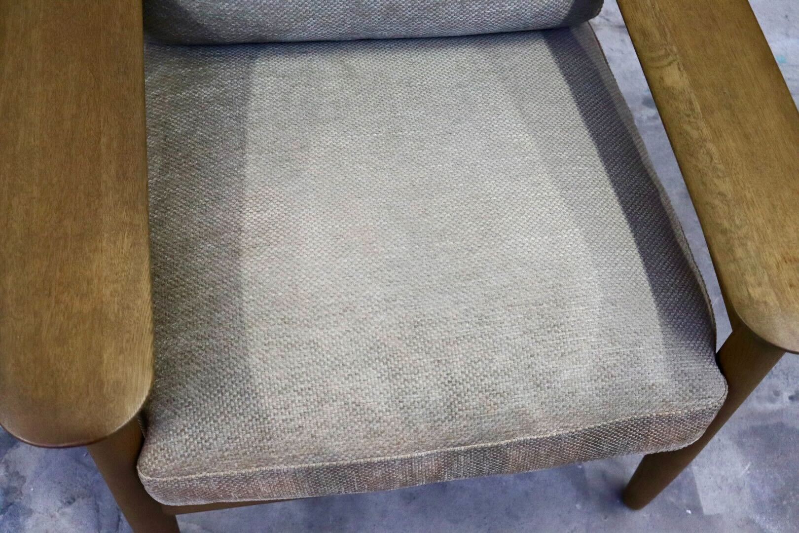 GMIK739B○karimoku / カリモク 1人掛けソファ シングルソファ アームチェア 木製 ファブリック 北欧スタイル 国産家具