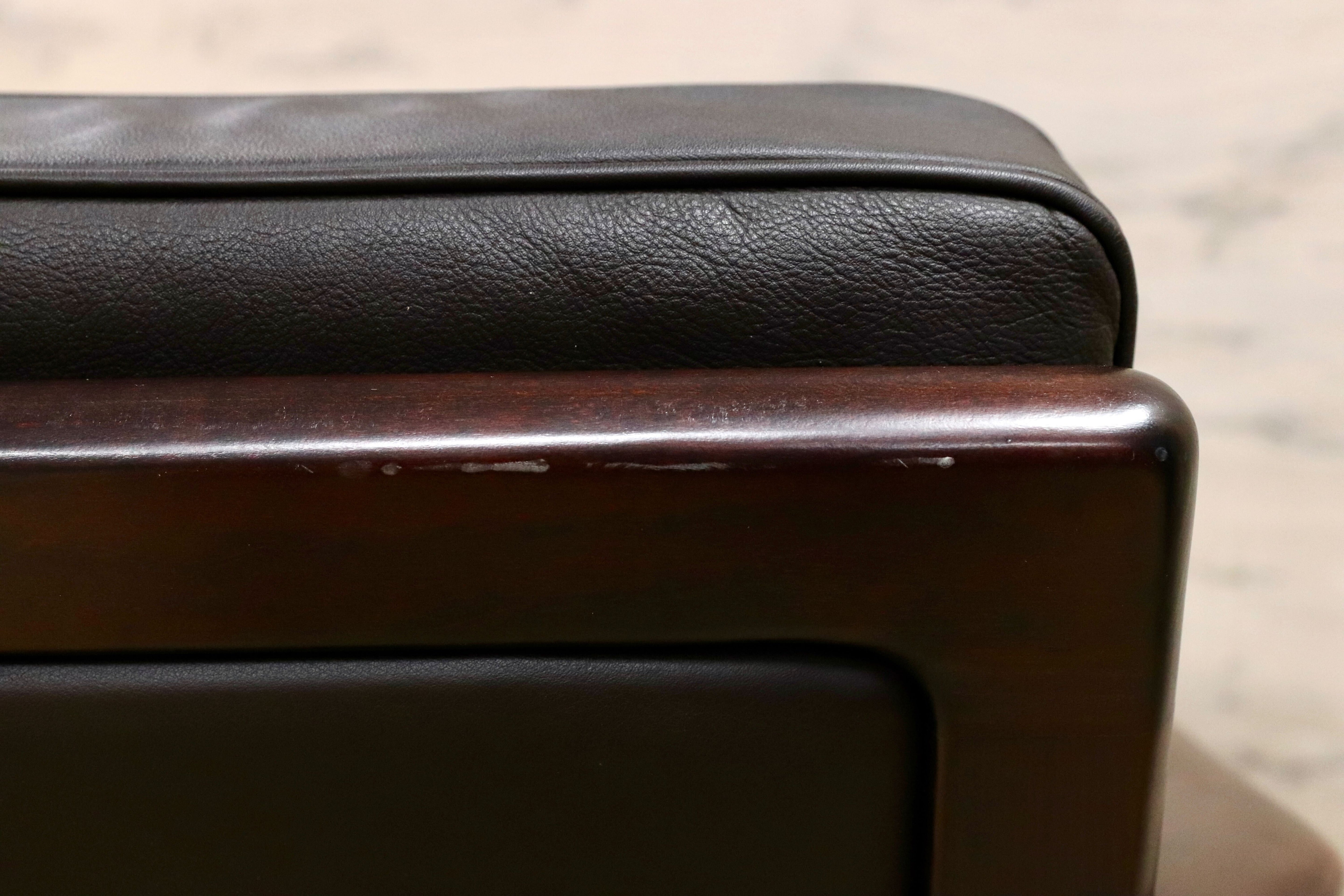 GMGK517A○Dyrlund / デューロン 1人掛けソファ シングルソファ 椅子 北欧 デンマーク ローズウッド 本革 希少 ヴィンテージ 約40万