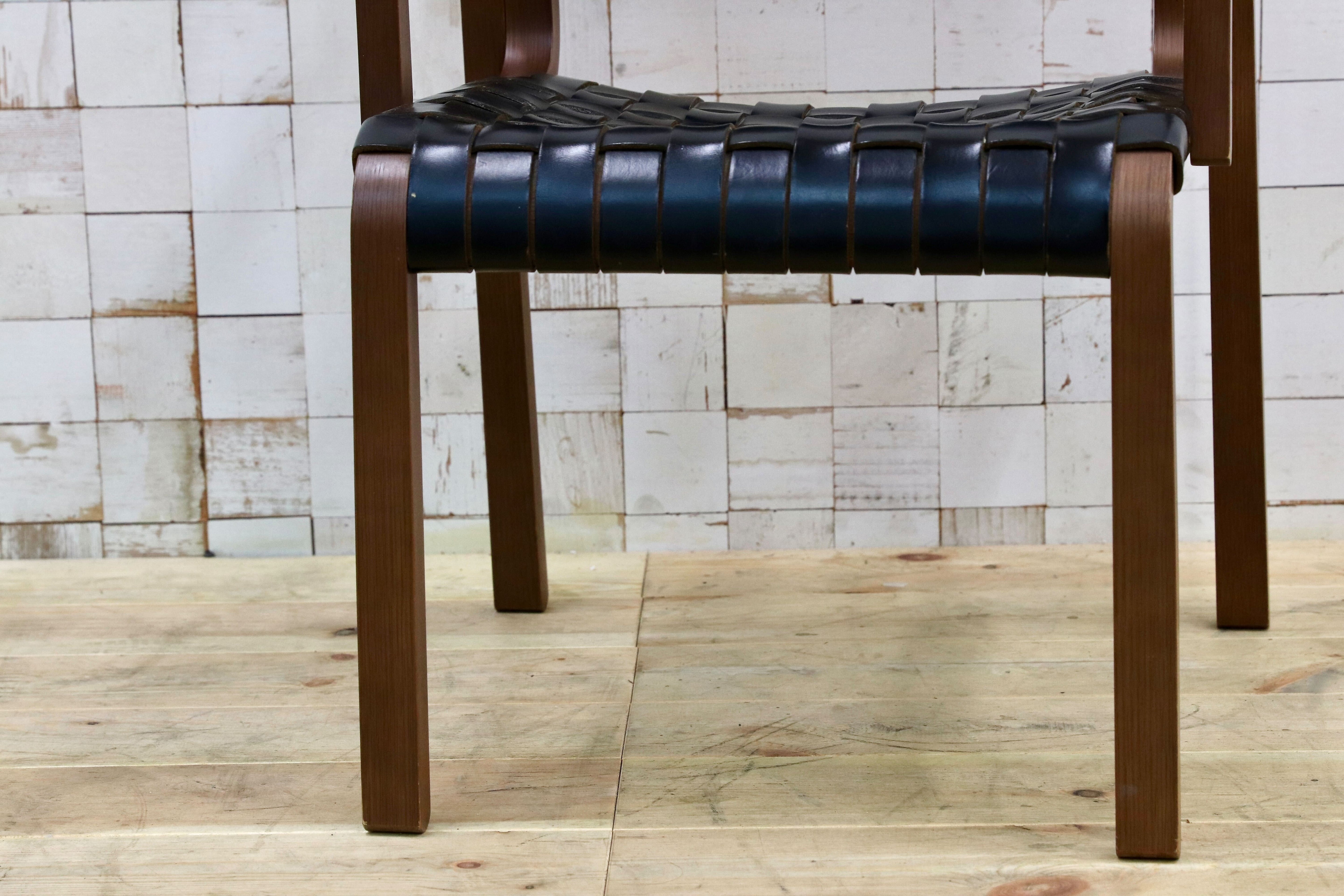 GMIO6A○arflex / アルフレックス NTチェア アームチェア 椅子 革張り 川上元美 イタリア モダン ヴィンテージ 人気モデル