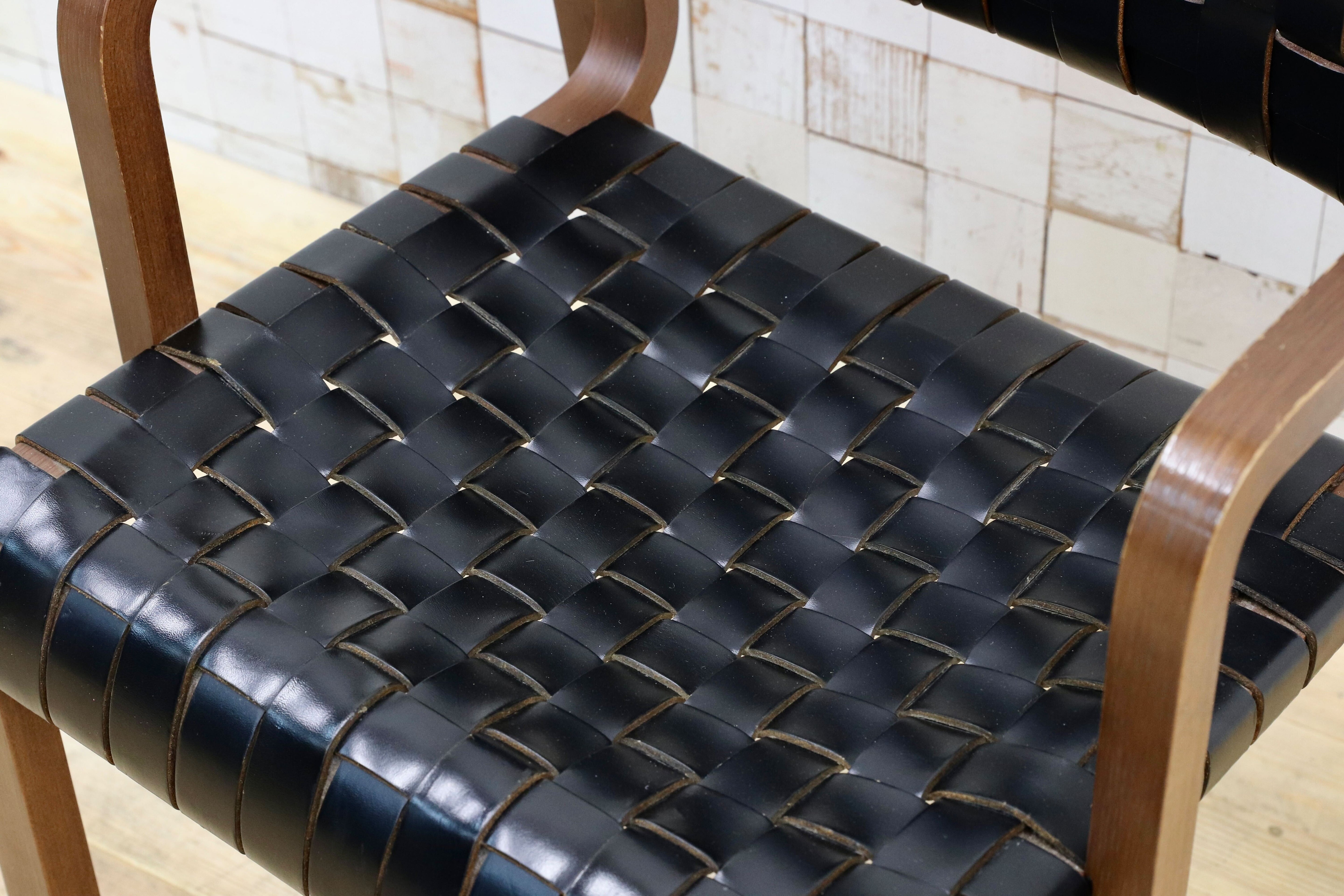 GMIO6A○arflex / アルフレックス NTチェア アームチェア 椅子 革張り 川上元美 イタリア モダン ヴィンテージ 人気モデル