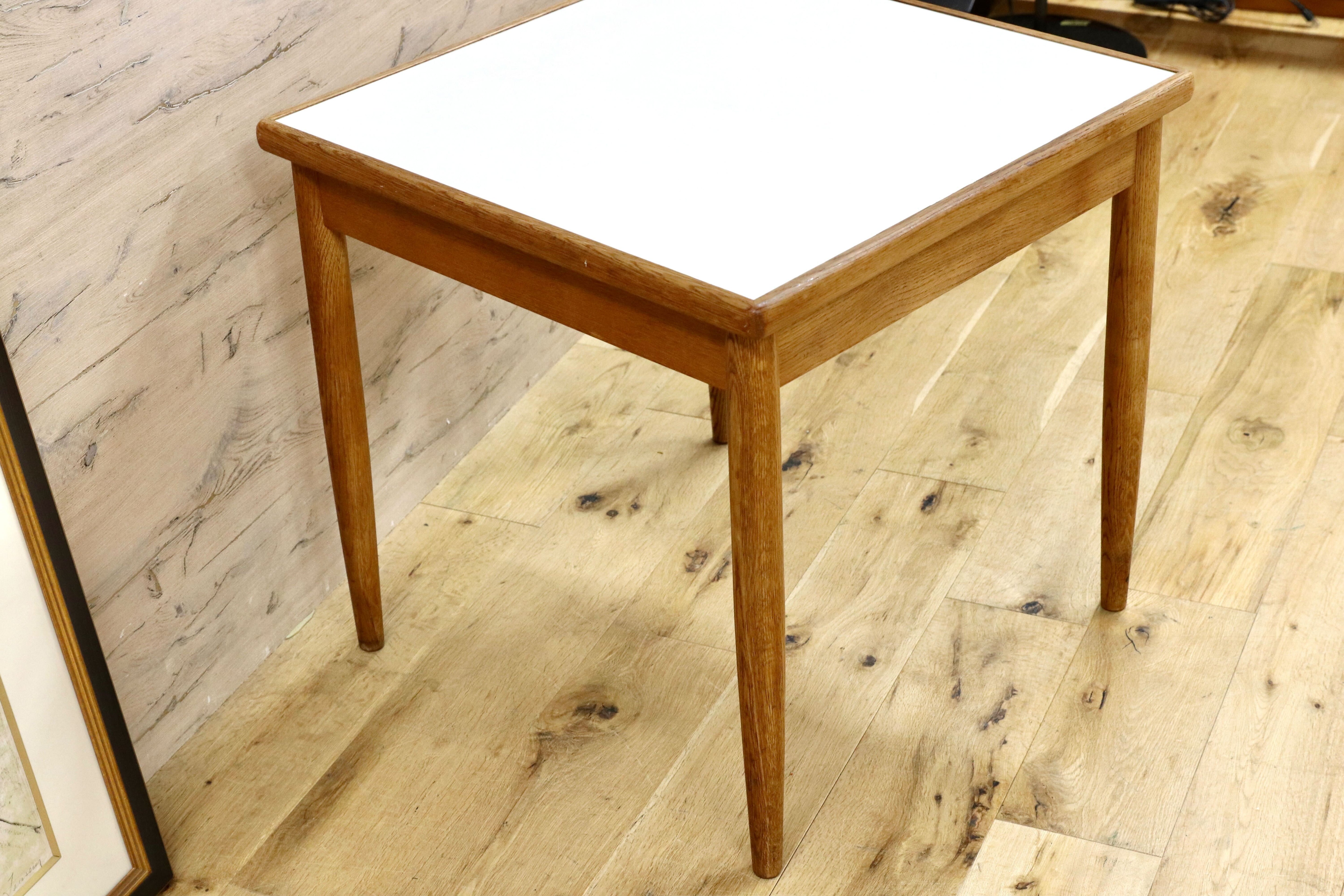 GMGK533B○オールドカリモク karimoku サイドテーブル コーヒーテーブル 花台 飾り台 コンソールテーブル オーク材 ヴィンテージ