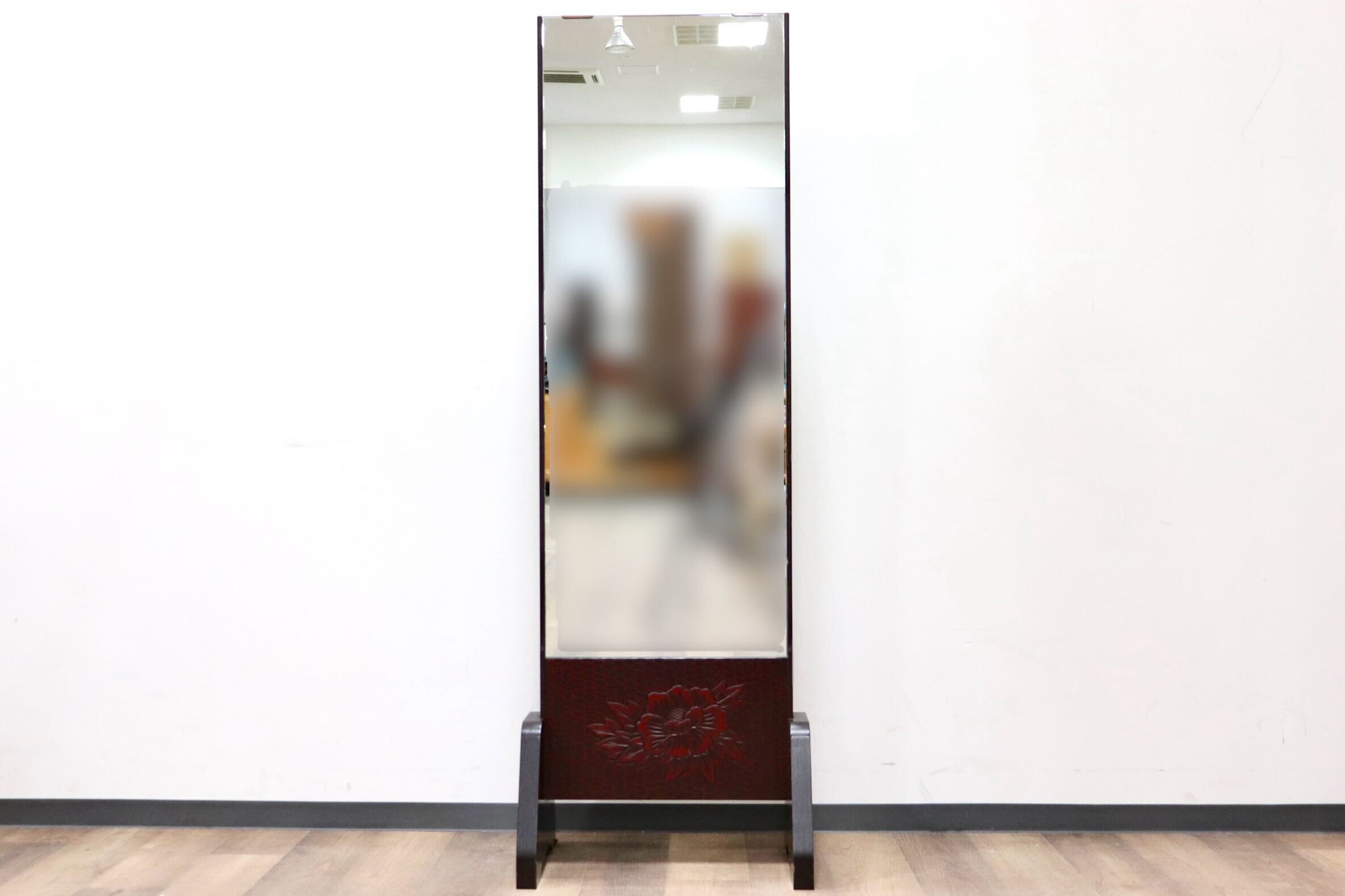 GMGF106○鎌倉彫 スタンドミラー 鏡 姿見 全身鏡 木製 彫刻 漆塗り 着付け鏡 和家具 民芸家具 伝統工芸 和室 和モダン レトロ アンティーク