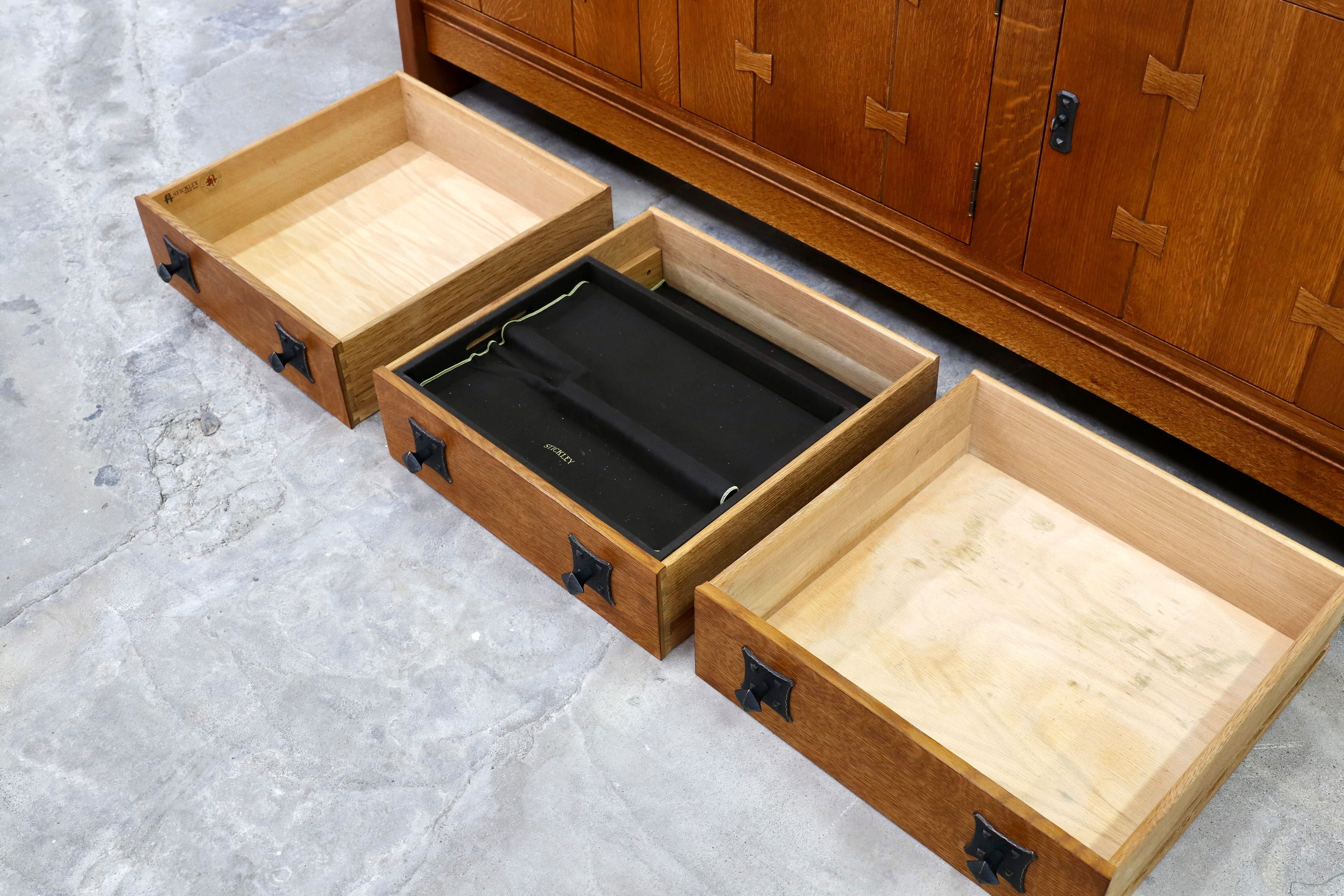 GMIK8○Stickley / スティックレー 横浜ダニエル サイドボード リビングボード オーク無垢 アーリーアメリカン クラシック 最高級 稀少