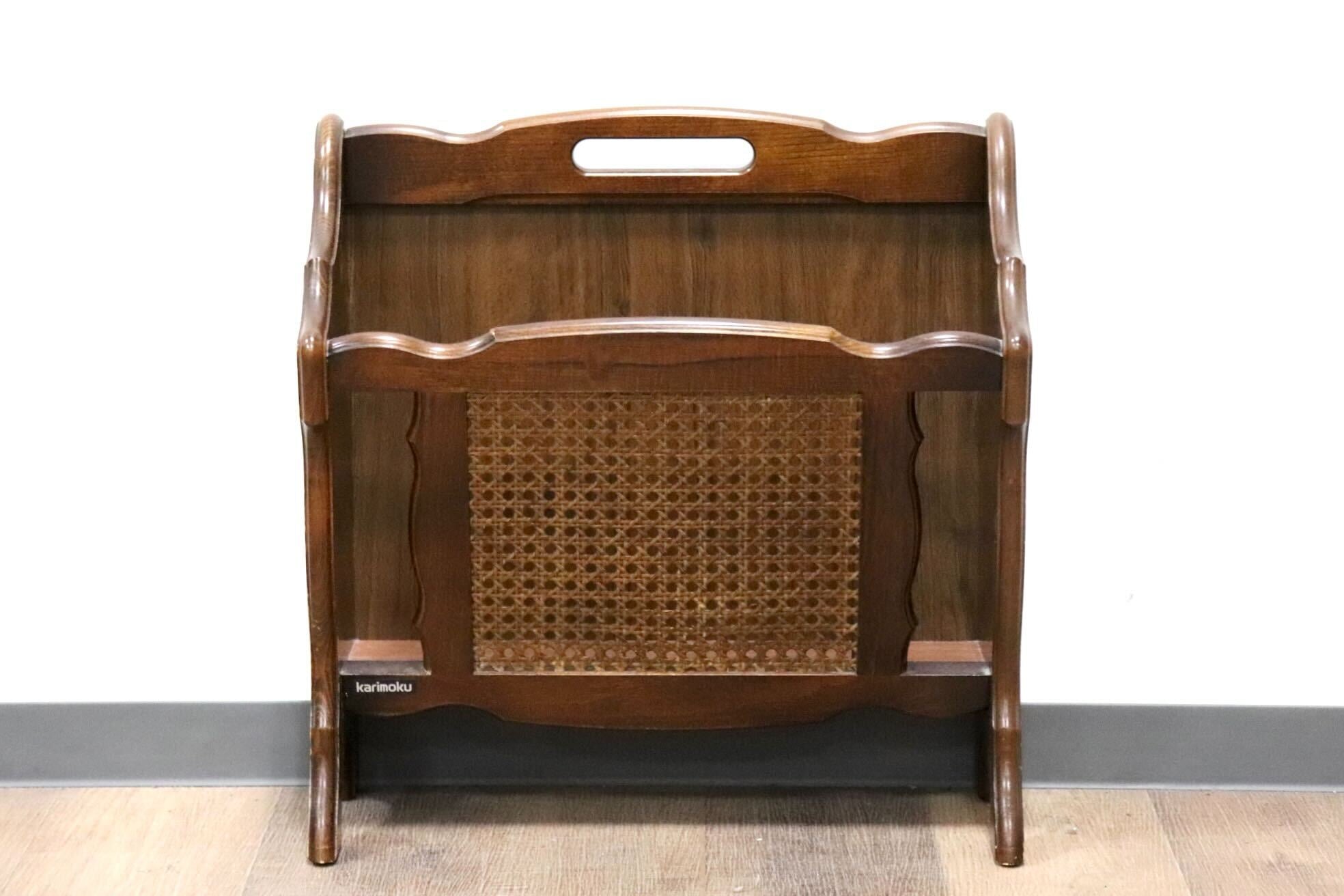 GMHK26○karimoku / カリモク コロニアル マガジンラック スリッパラック 雑誌入れ 収納 木製 ラタン