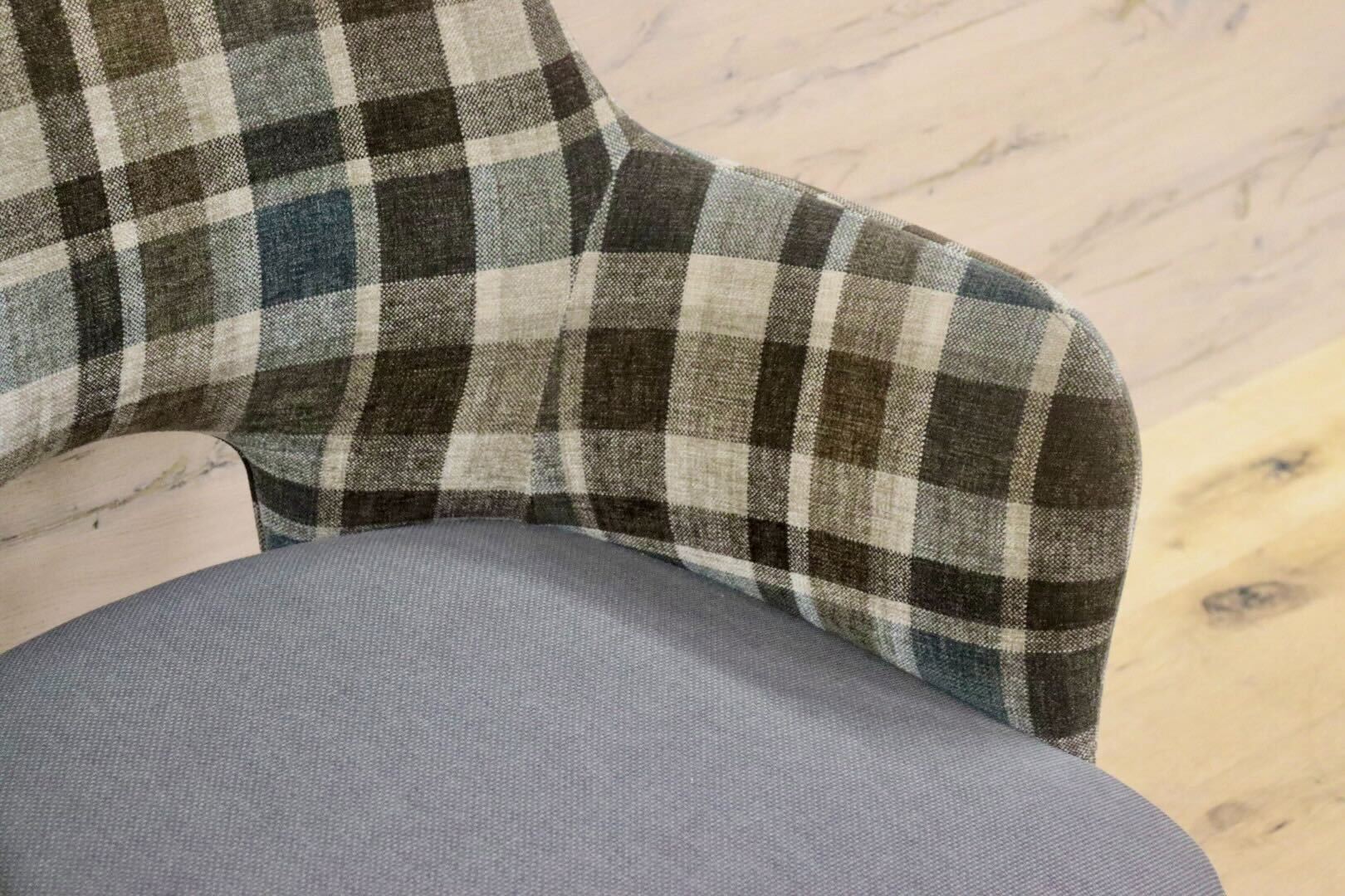 GMHN12○AD CORE / エーディコア A-mode ラウンジチェア 椅子 ダイニングチェア モダン 約15万 展示品 検)アクタス コンラン ウニコ