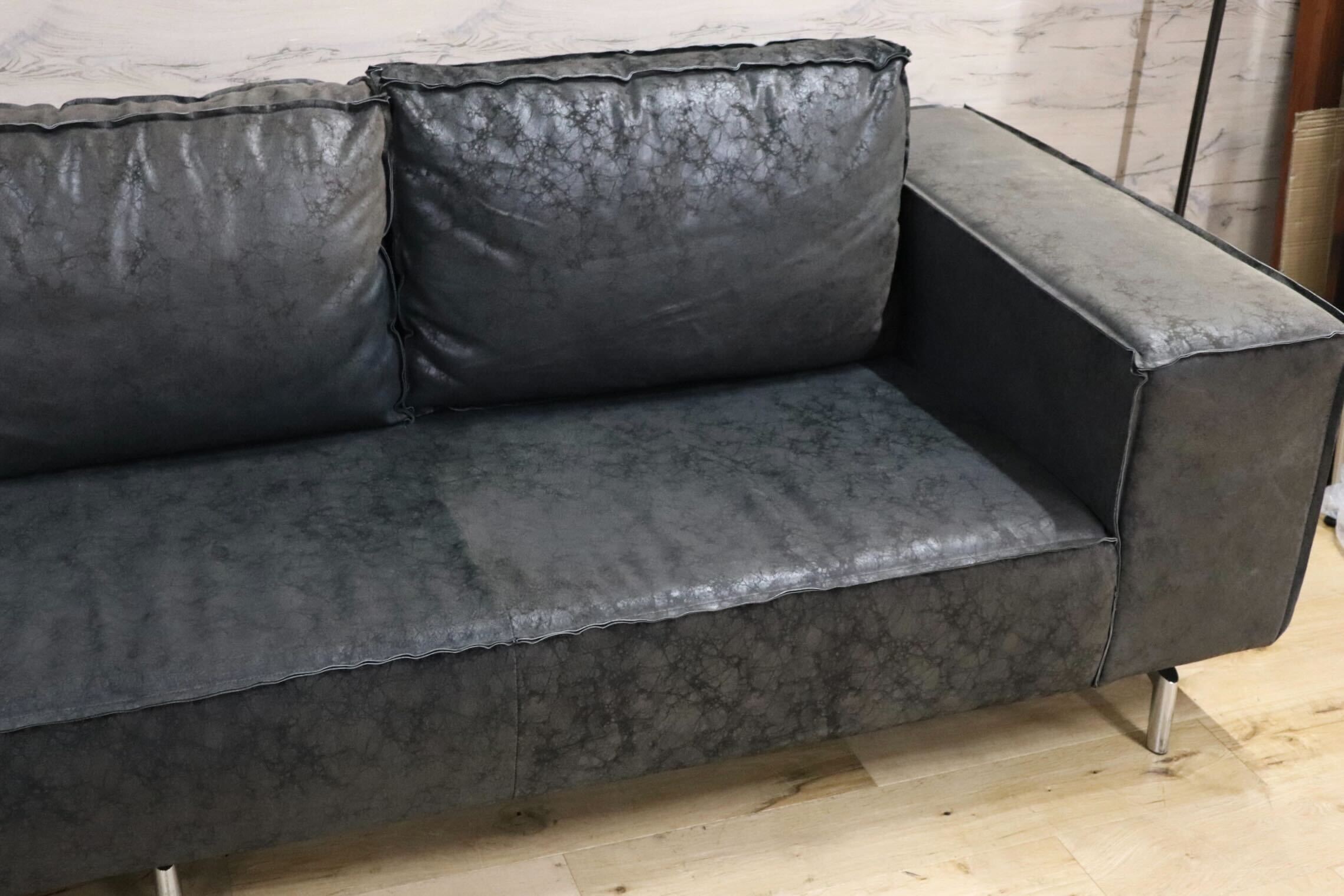 GMHH278○PTMD collection 3人掛けソファ トリプルソファ 長椅子 フロアソファ 特殊素材 合皮 オランダ 最高級 定価約250万※発送不可