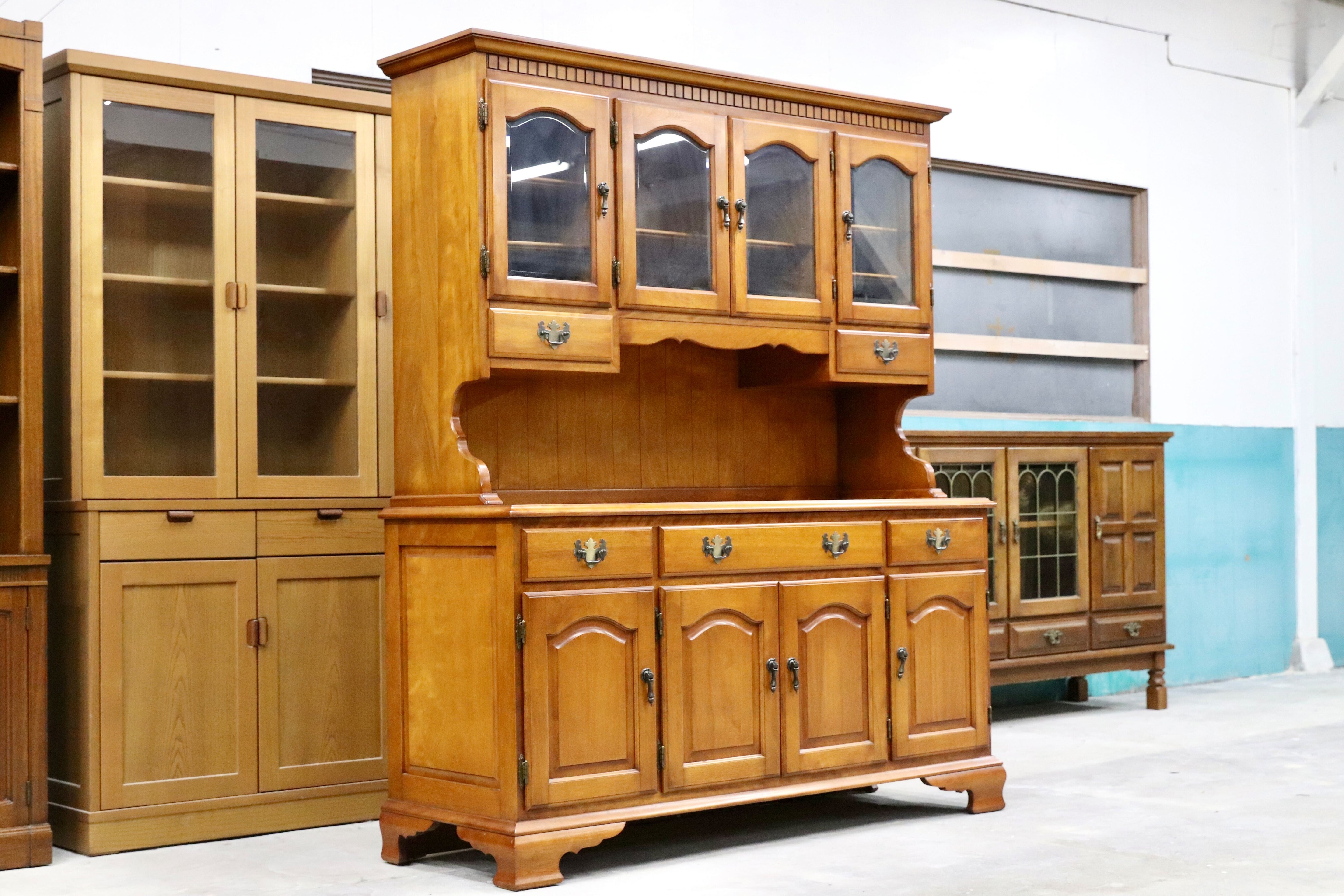 GMIK22○横浜ダニエル / Daniel 食器棚 飾り棚 キャビネット カップボード 樺桜 アーリーアメリカン クラシック 最高級 定価約140万